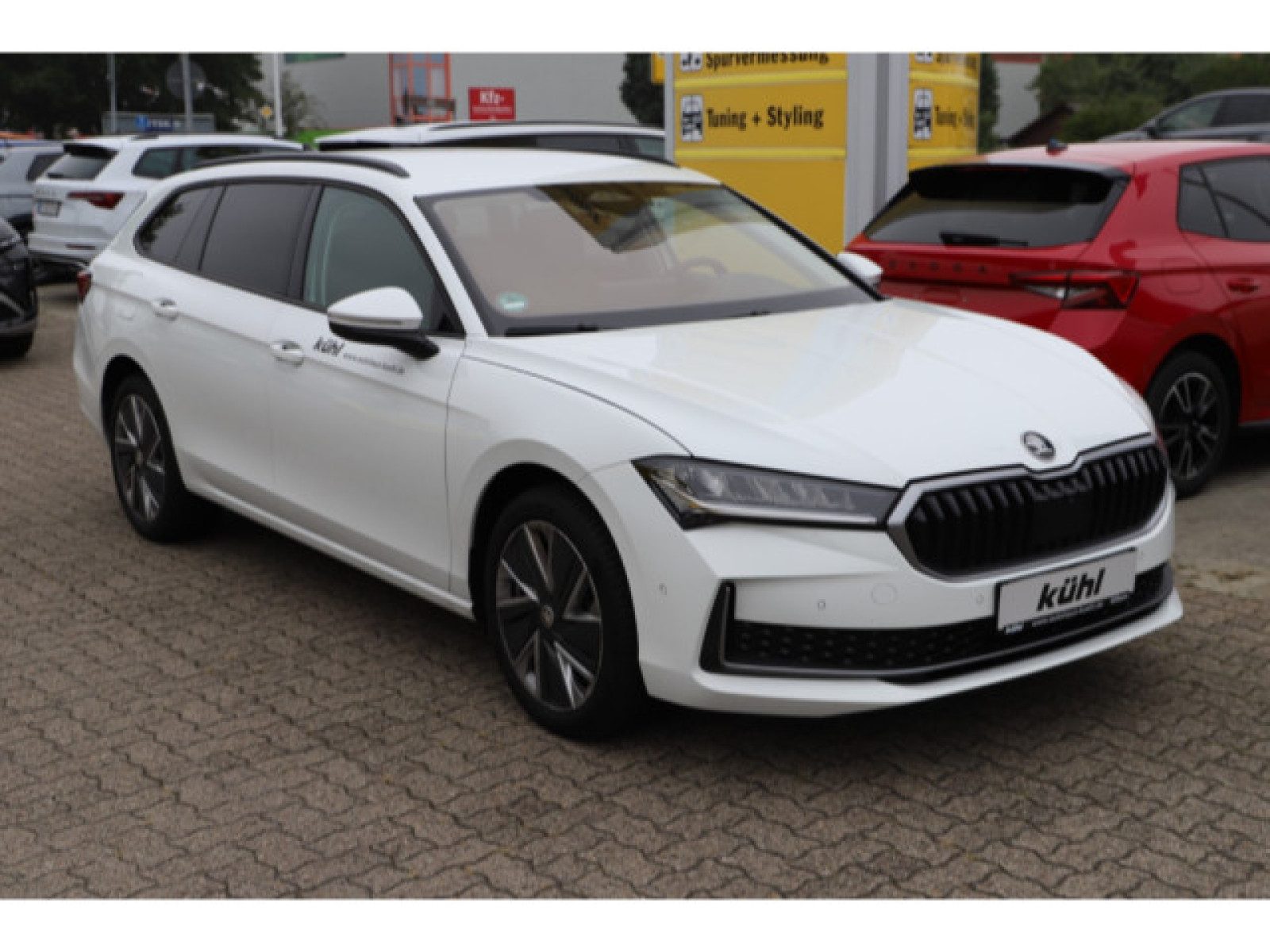 diagonal-frontansicht-aussen