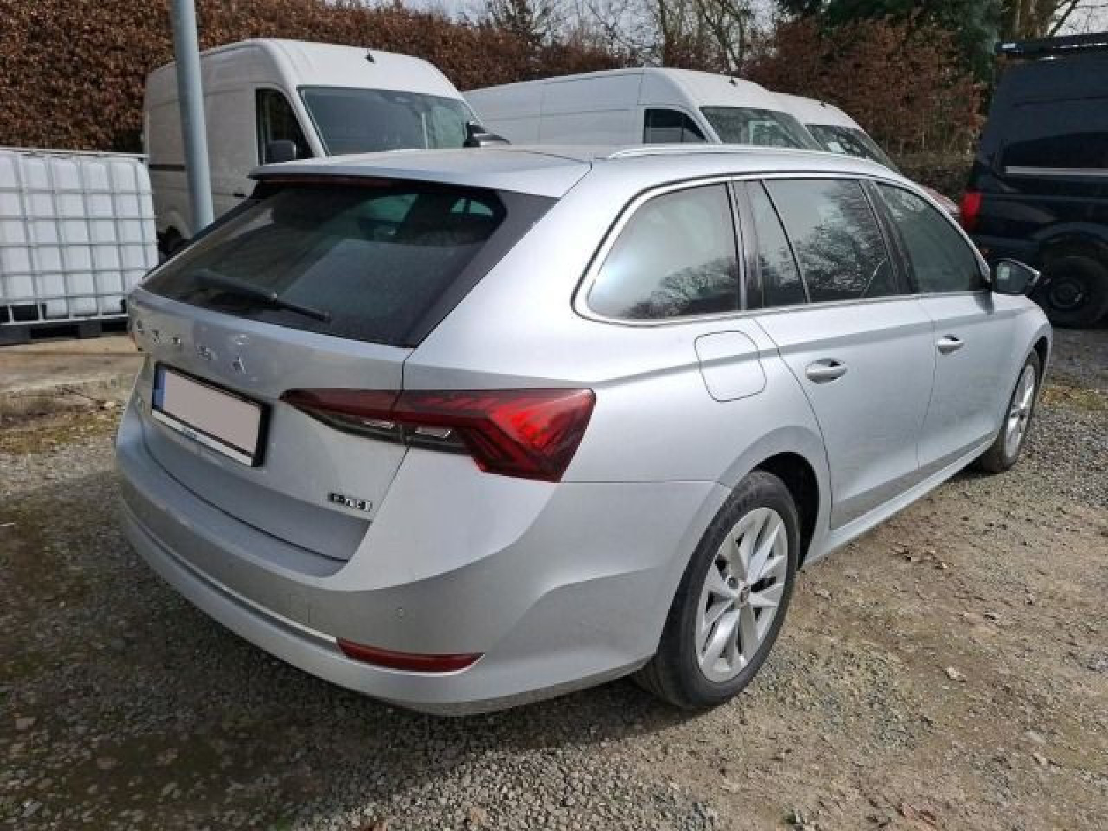 diagonalansicht-hinten-aussen