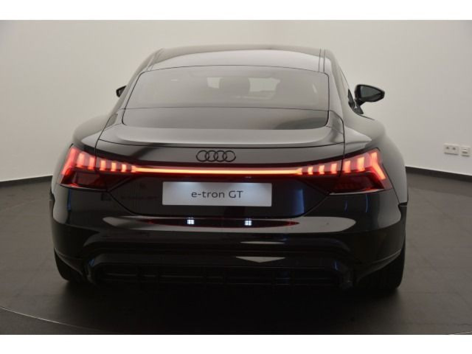 heckansicht-aussen heckansicht-aussen