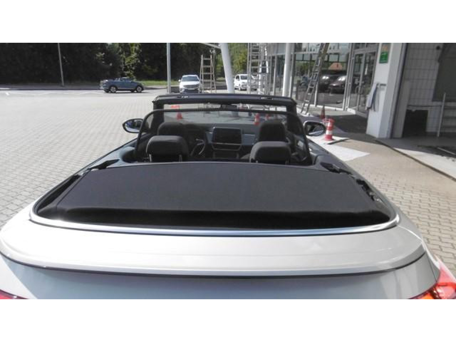 Volkswagen - T-Roc Cabriolet_15