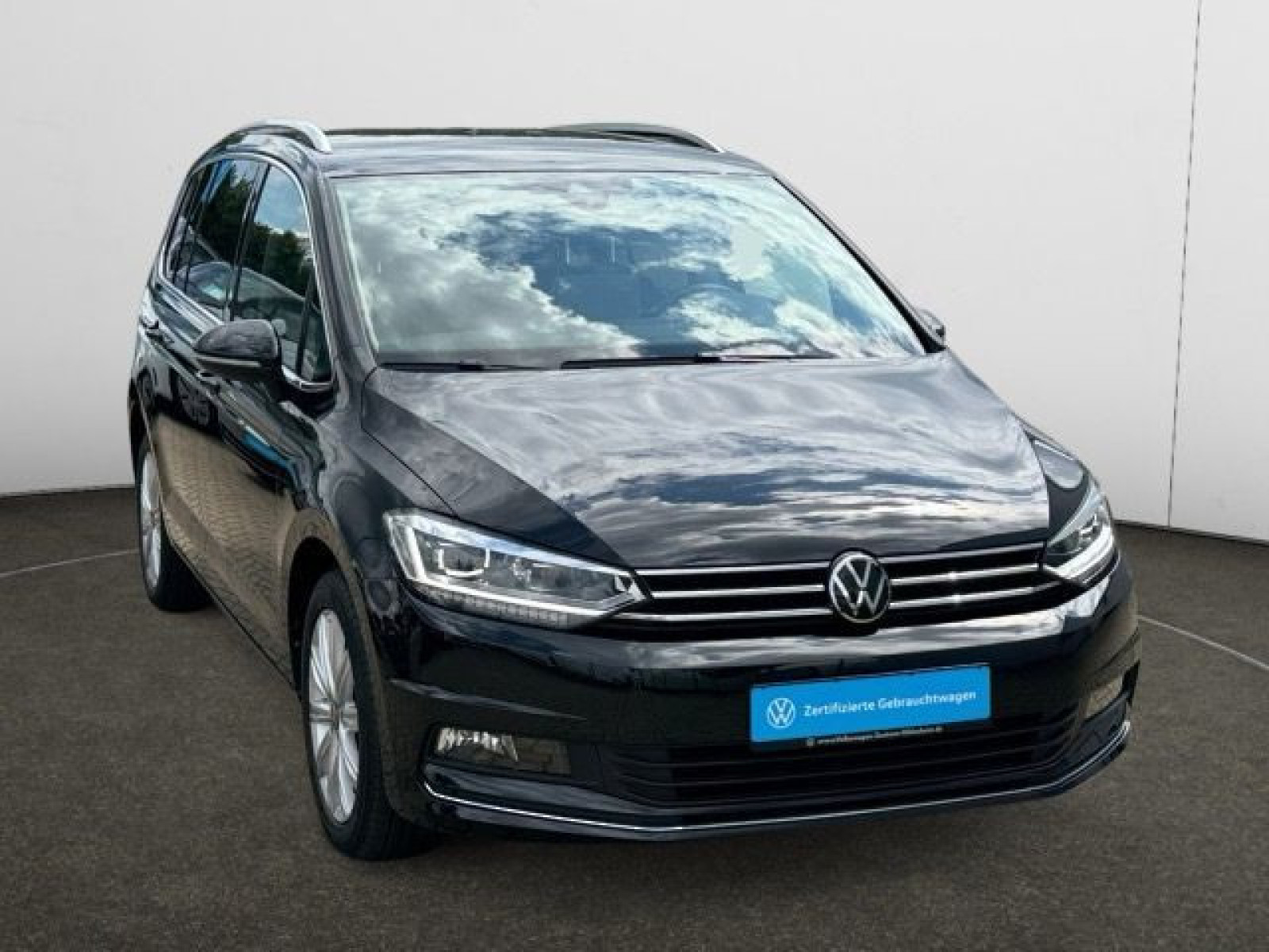 diagonal-frontansicht-aussen diagonal-frontansicht-aussen