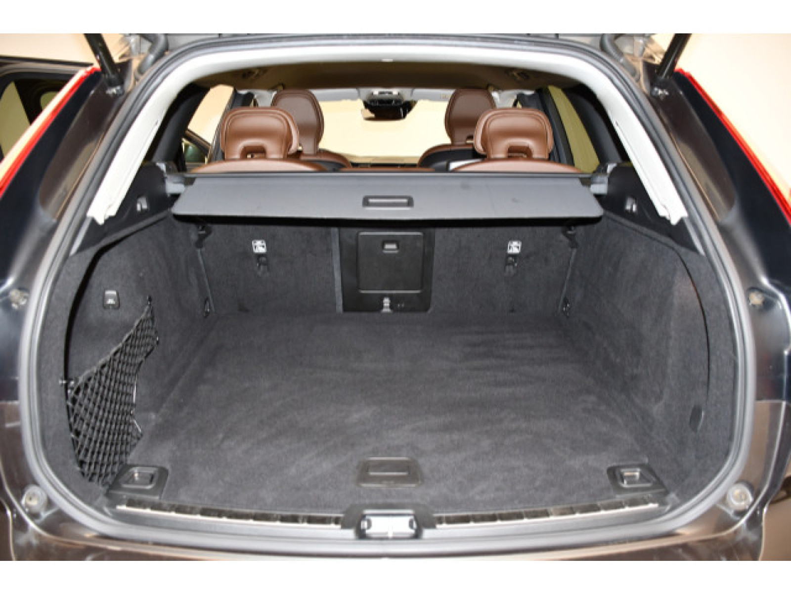 Volvo - XC60_10