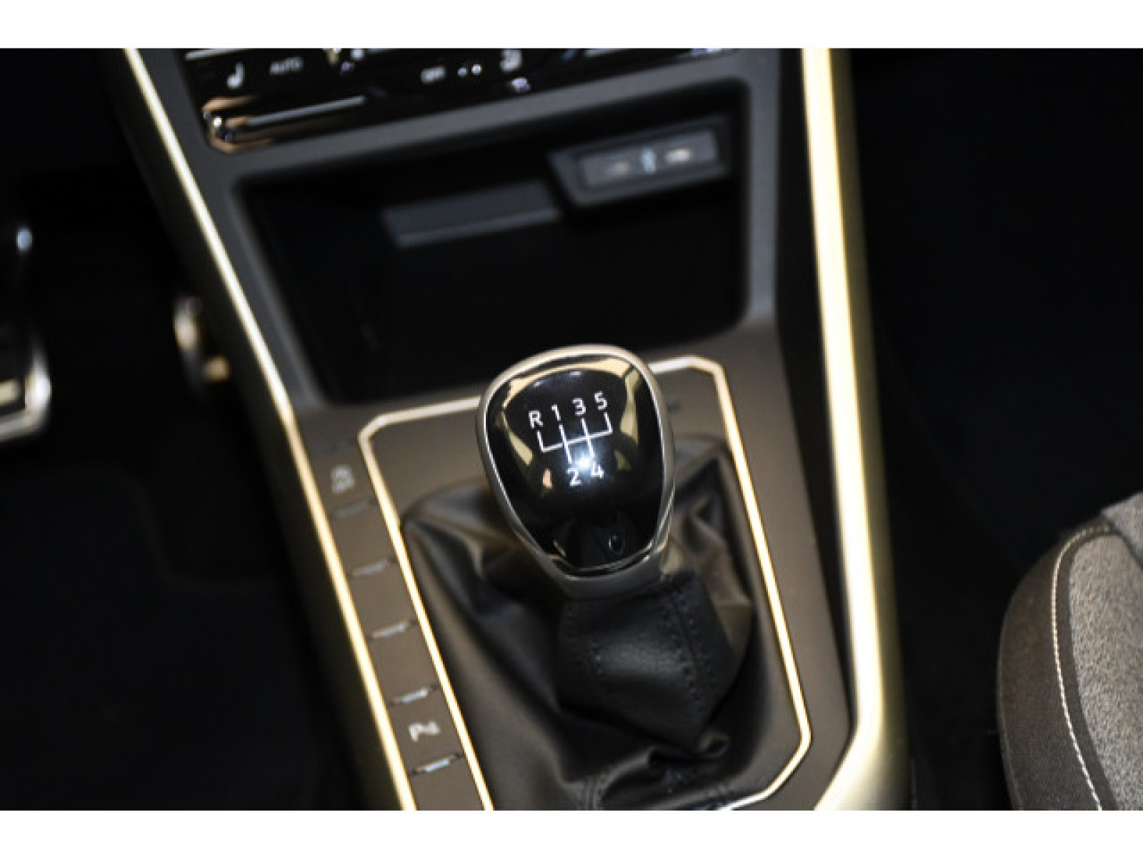 Volkswagen - Polo_7