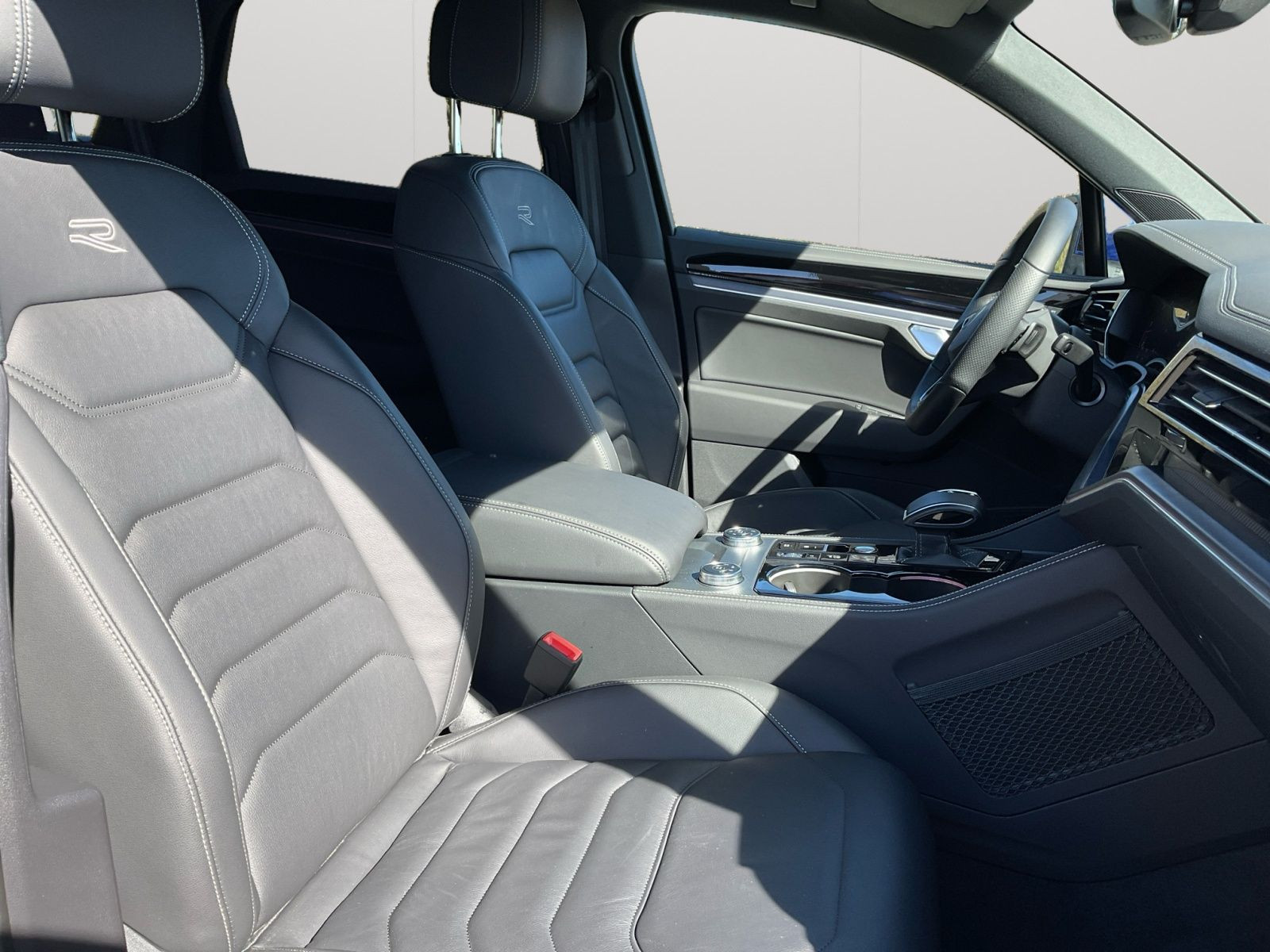 Volkswagen - Touareg_15