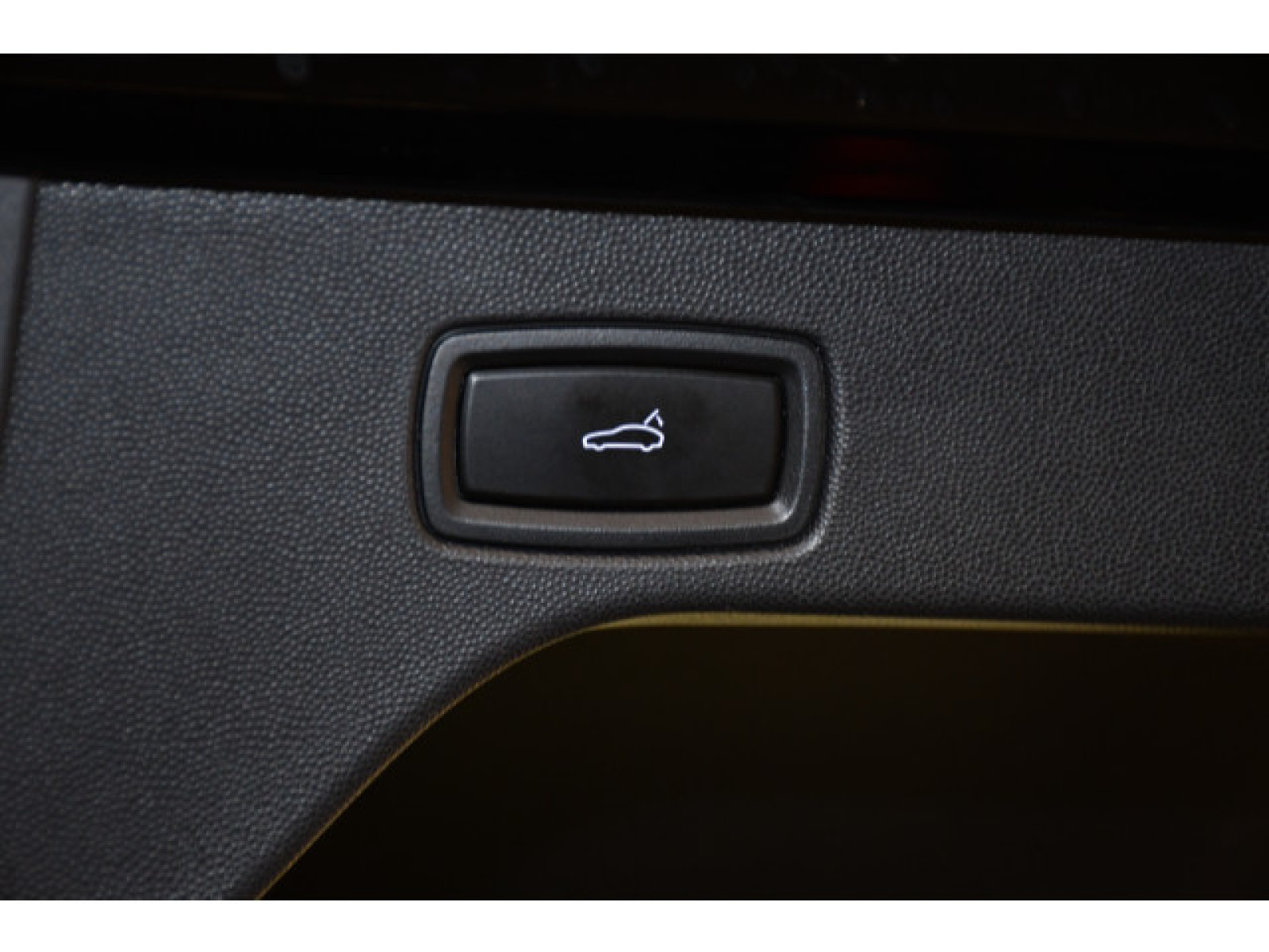 Porsche - Macan_11