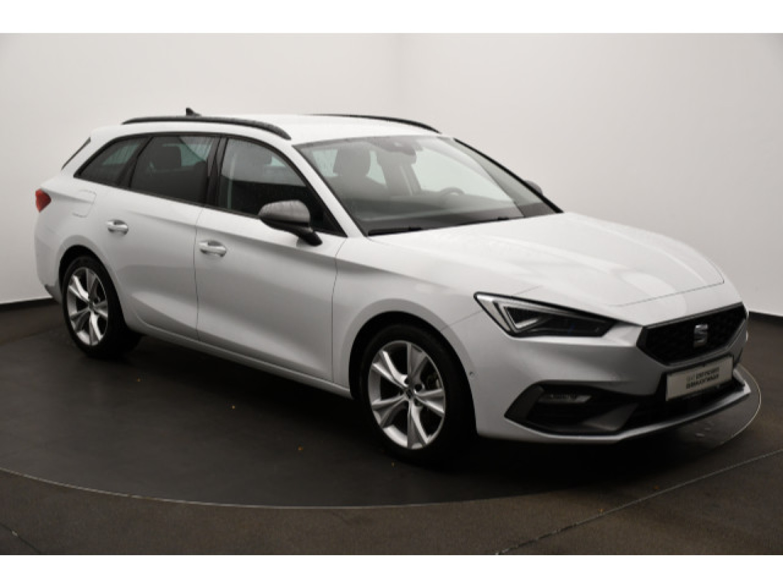 diagonal-frontansicht-aussen