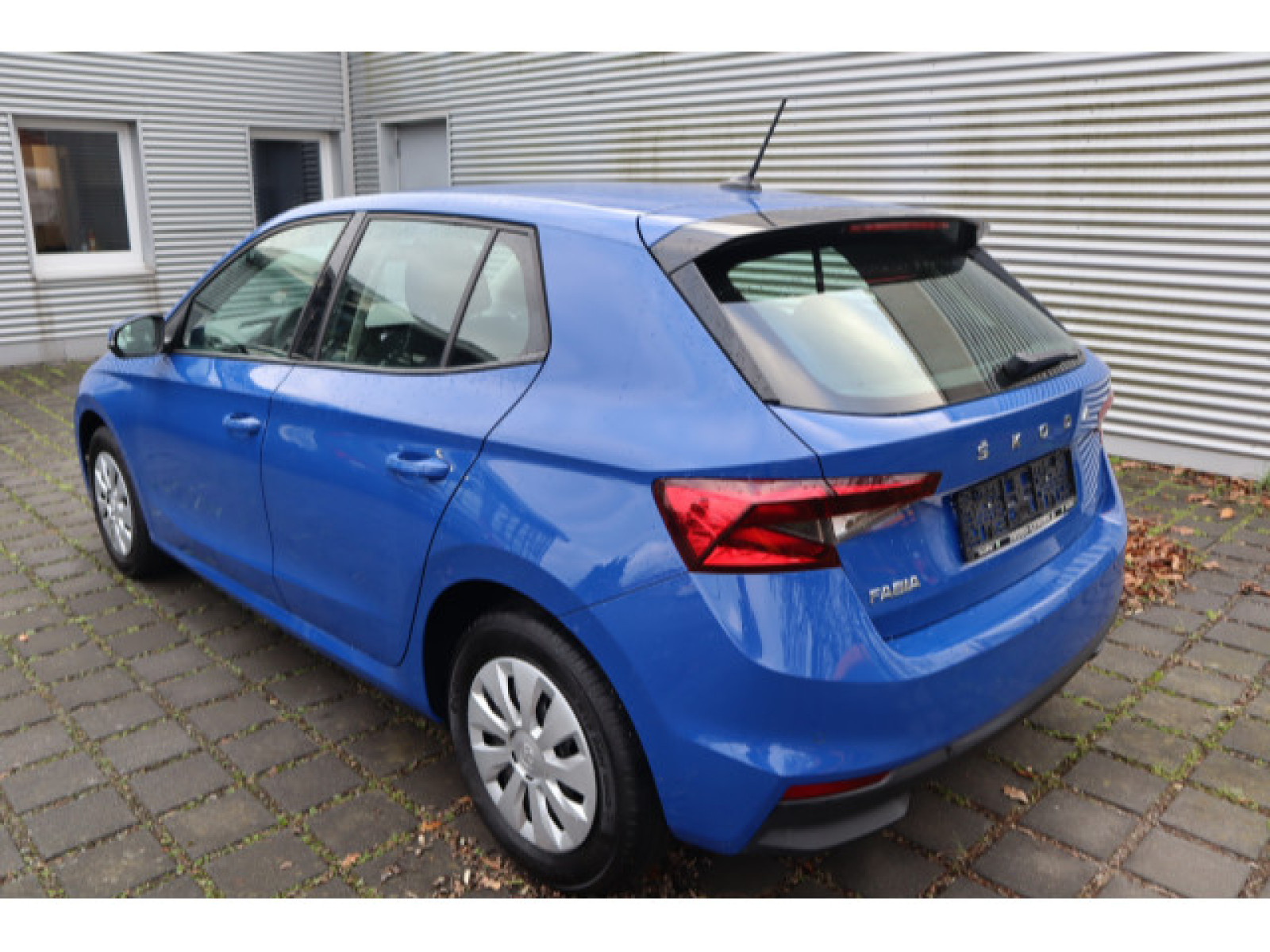 diagonalansicht-hinten-aussen