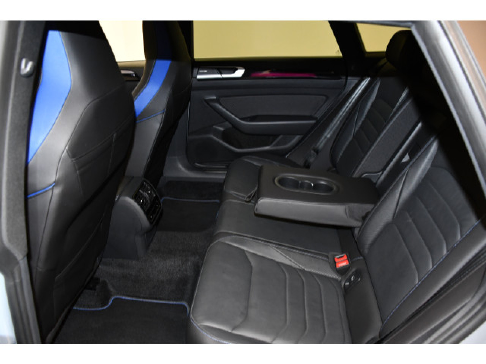 Volkswagen - Arteon Shooting Brake_11