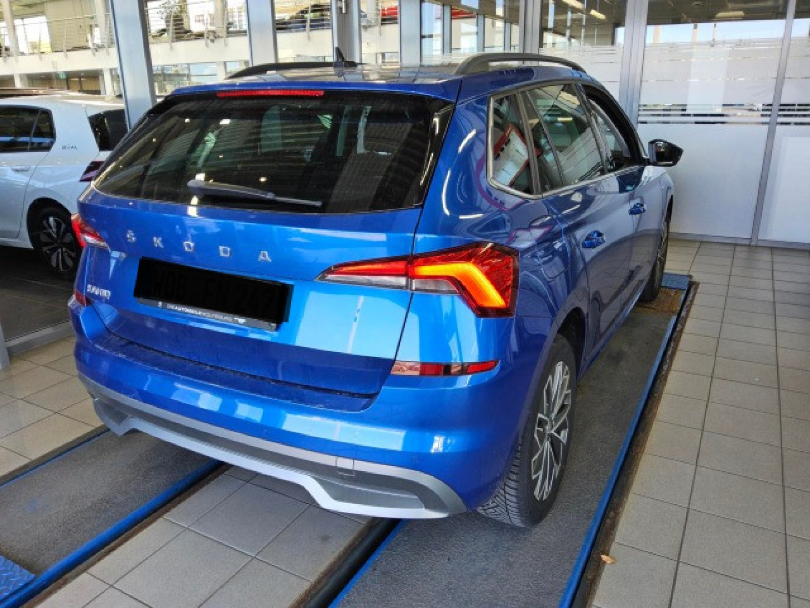 diagonalansicht-hinten-aussen