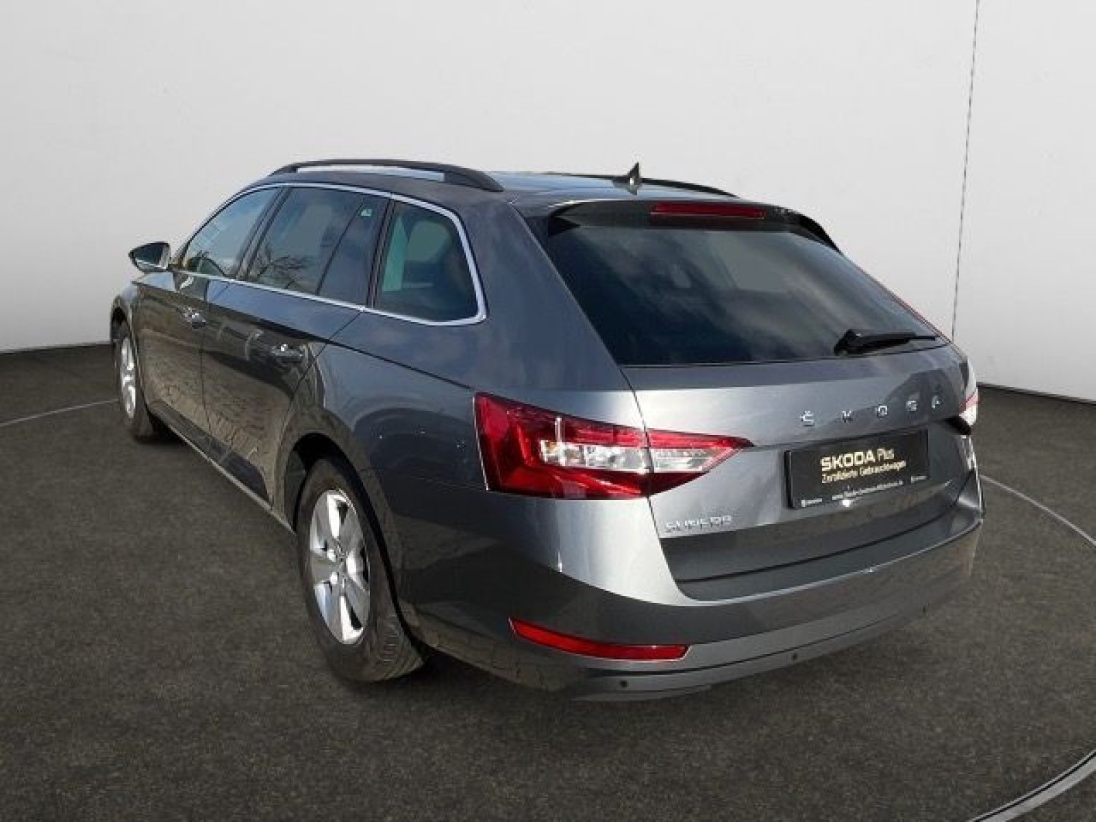 diagonalansicht-hinten-aussen