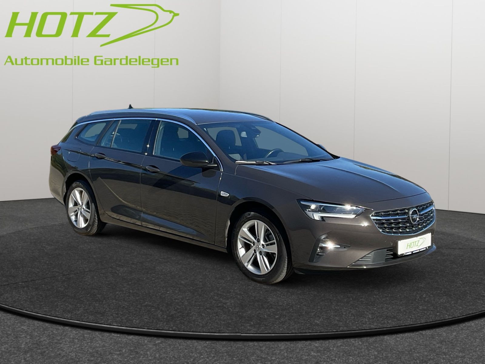 diagonal-frontansicht-aussen