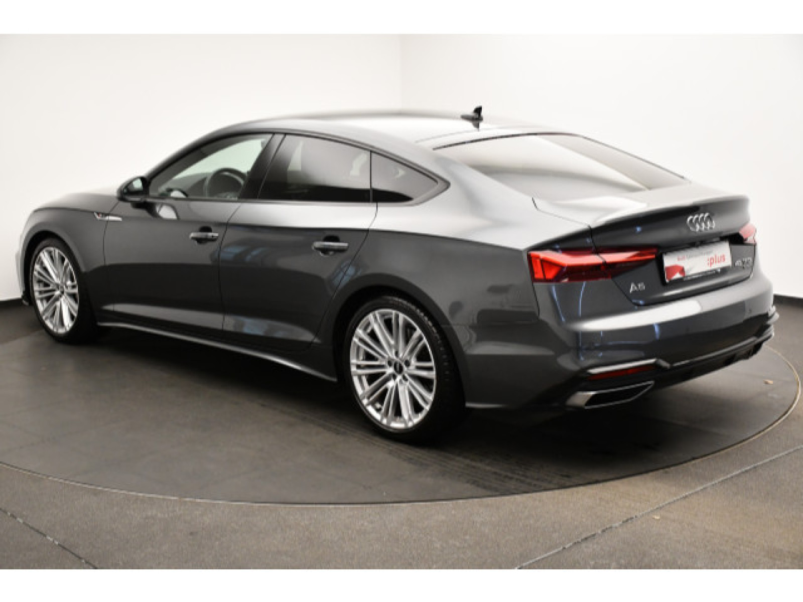 diagonalansicht-hinten-aussen