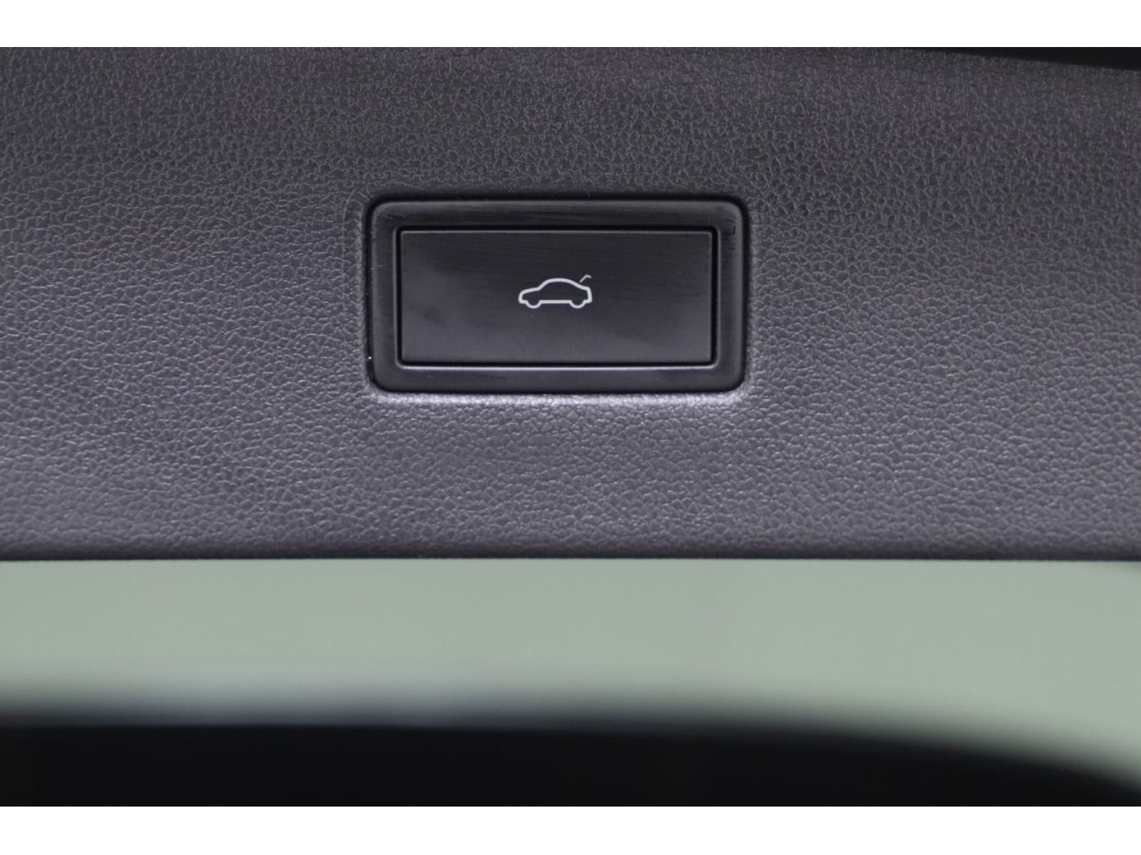 Volkswagen - Tiguan Allspace_16