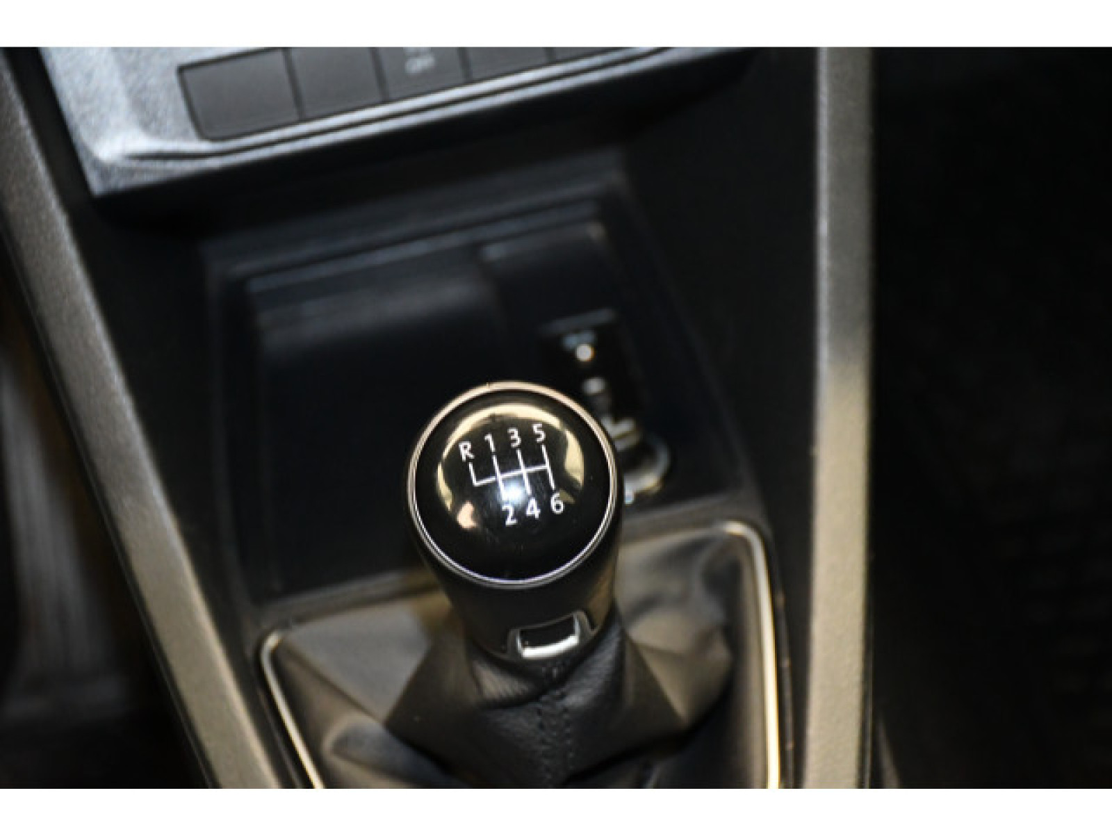 Volkswagen - Caddy_7