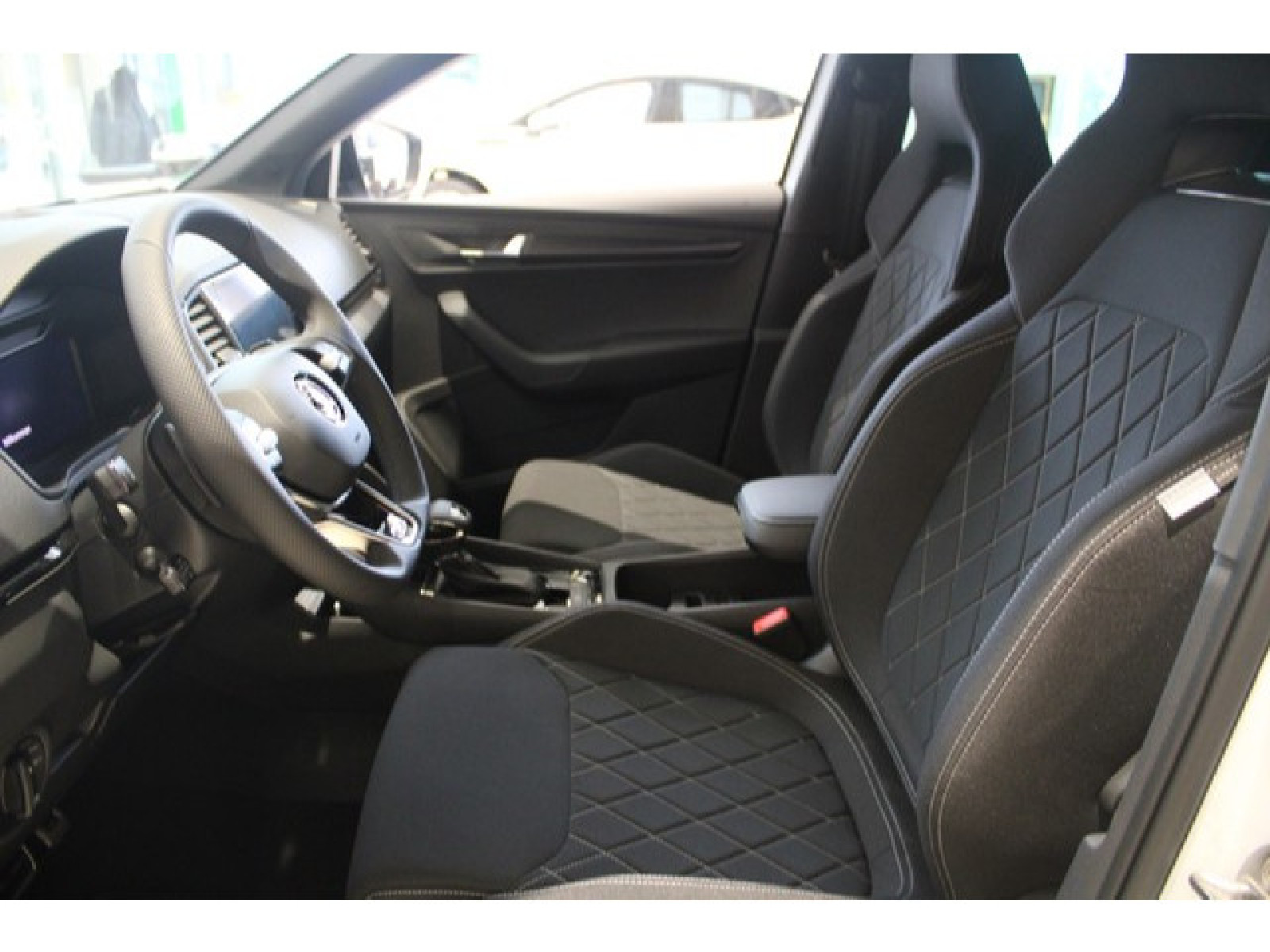 Škoda - Karoq_3