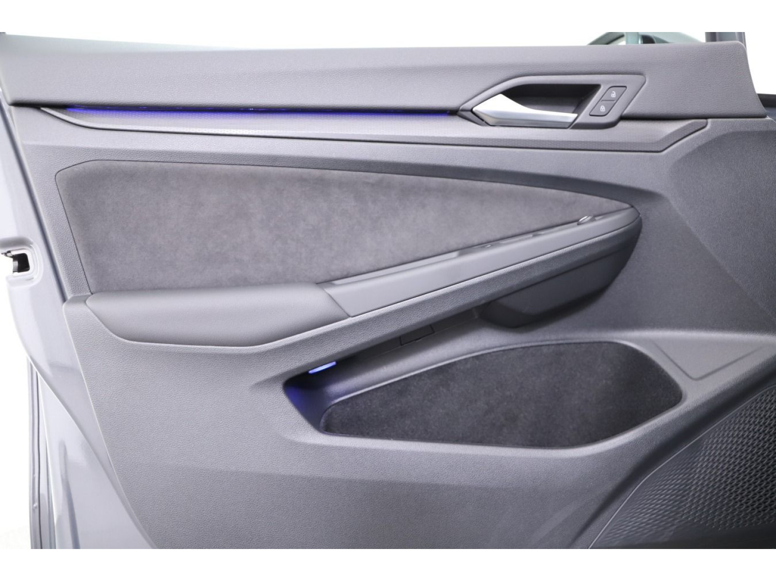 Volkswagen - Golf GTI_13