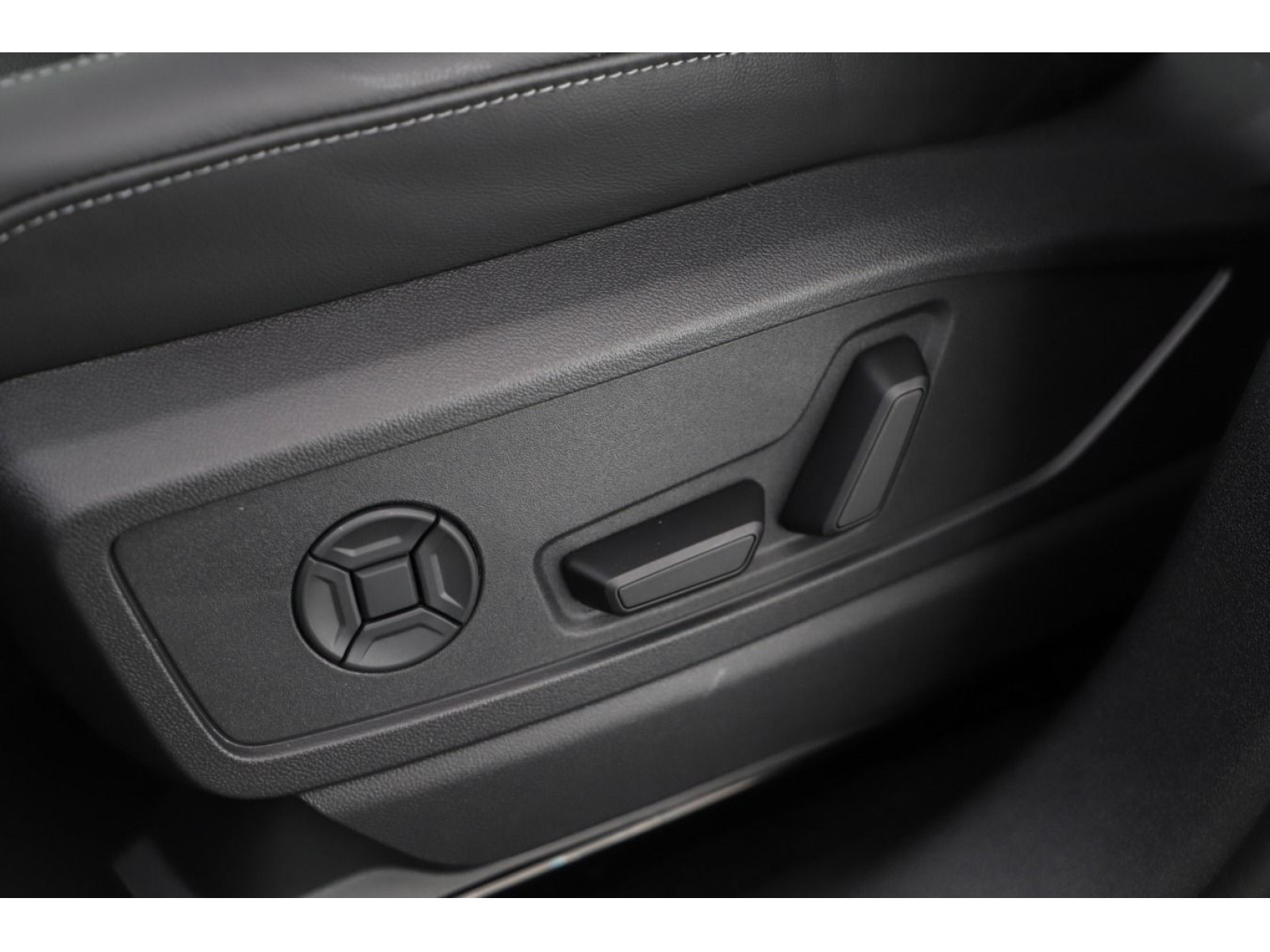 Audi - Q5_8 Audi - Q5_8