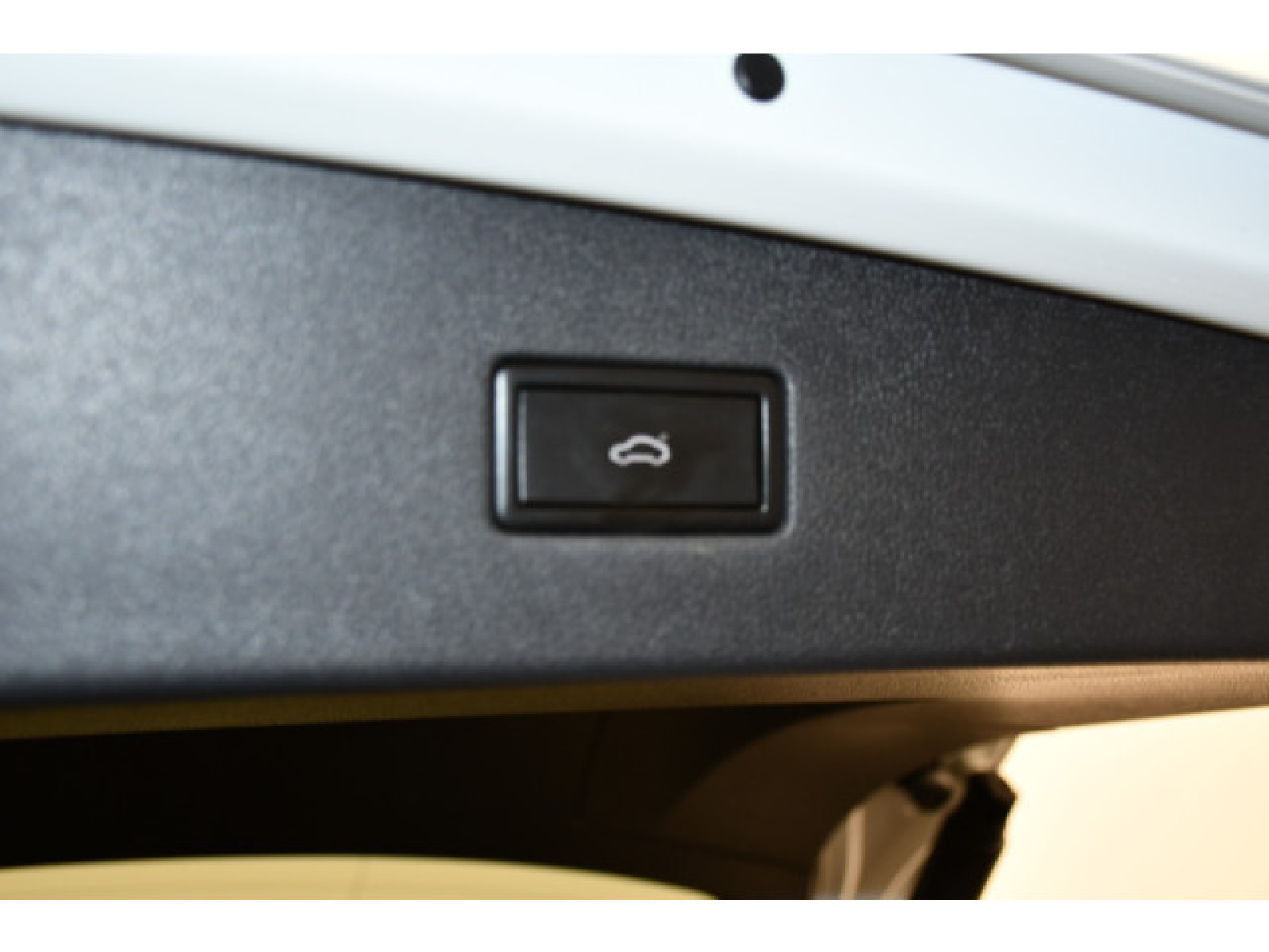 Volkswagen - Tiguan Allspace_12