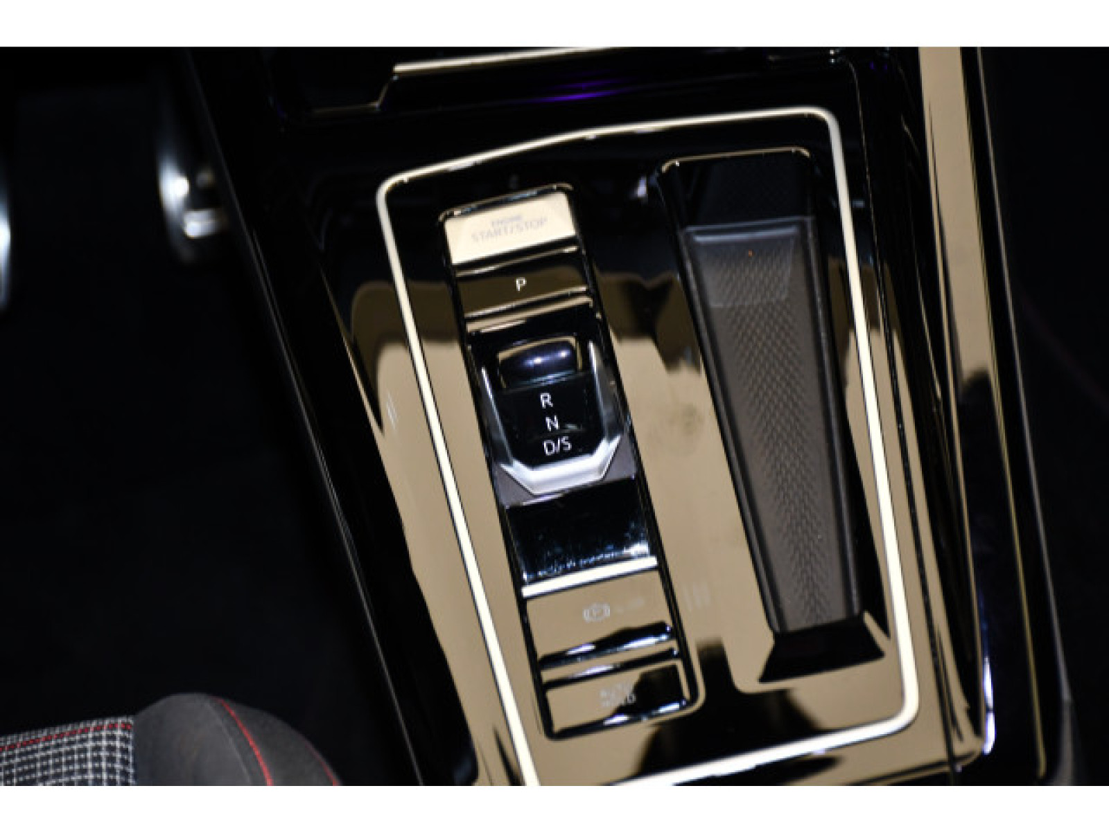 Volkswagen - Golf GTI_6 Volkswagen - Golf GTI_6