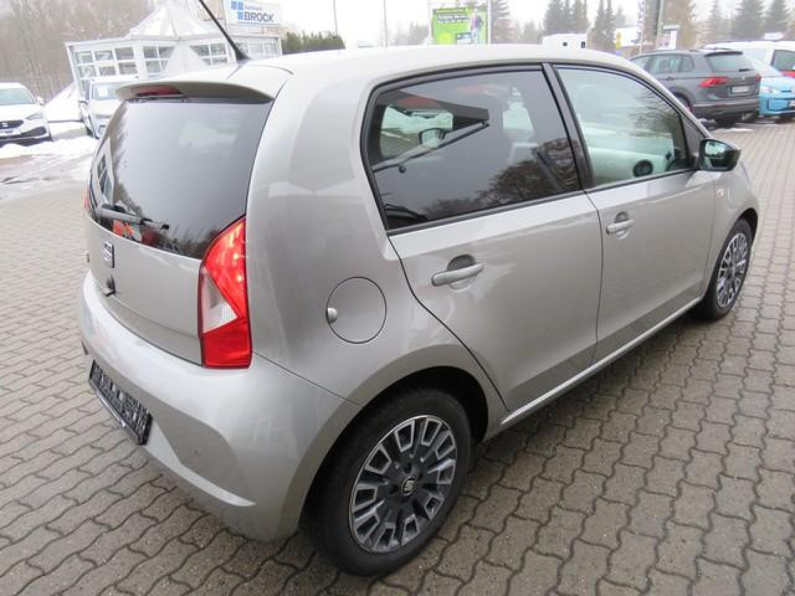 diagonalansicht-hinten-aussen