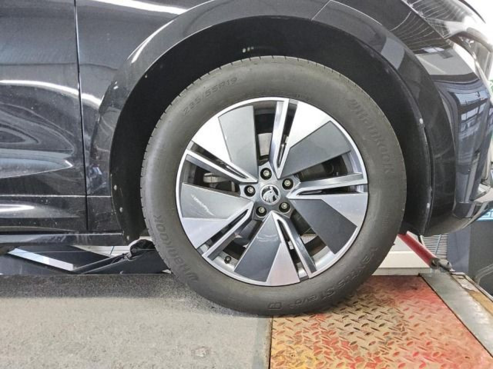 Škoda - Enyaq_3