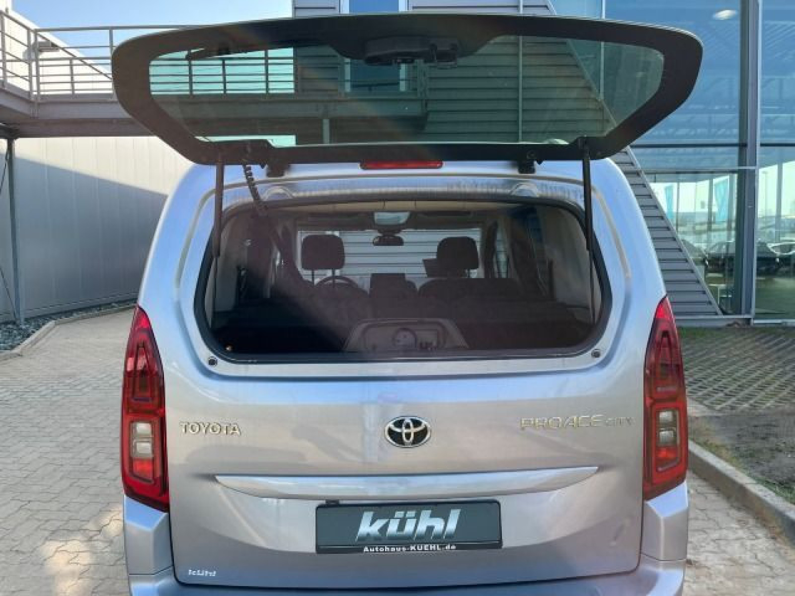 Toyota - PROACE CITY_16