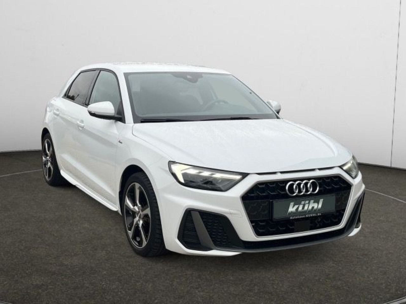 diagonal-frontansicht-aussen diagonal-frontansicht-aussen