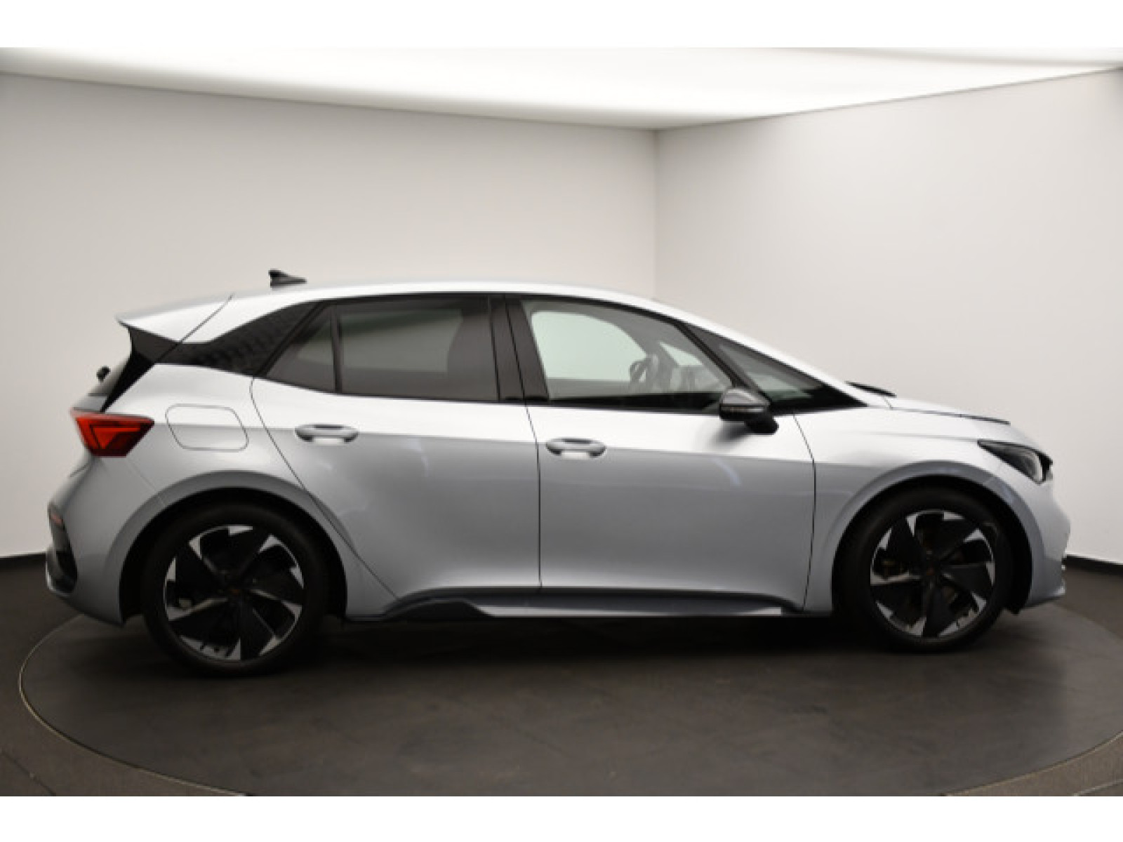 Cupra - Born_16