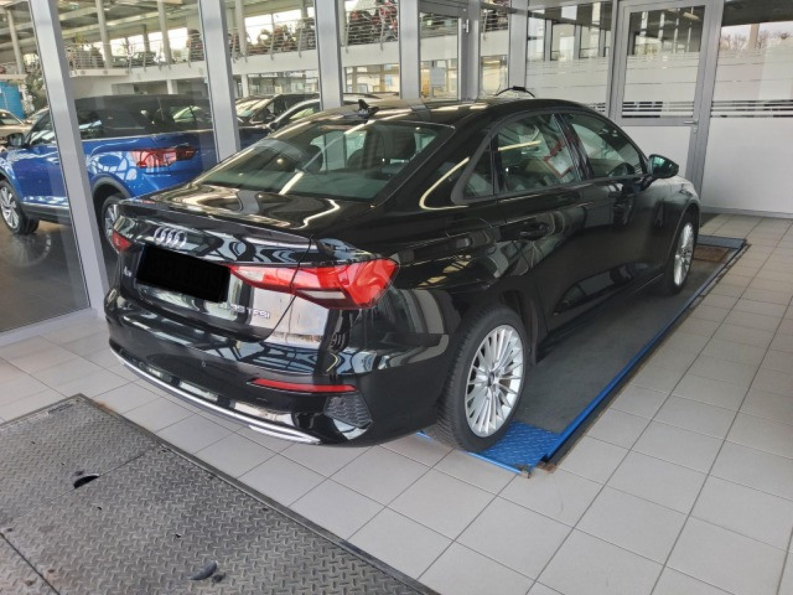 diagonalansicht-hinten-aussen