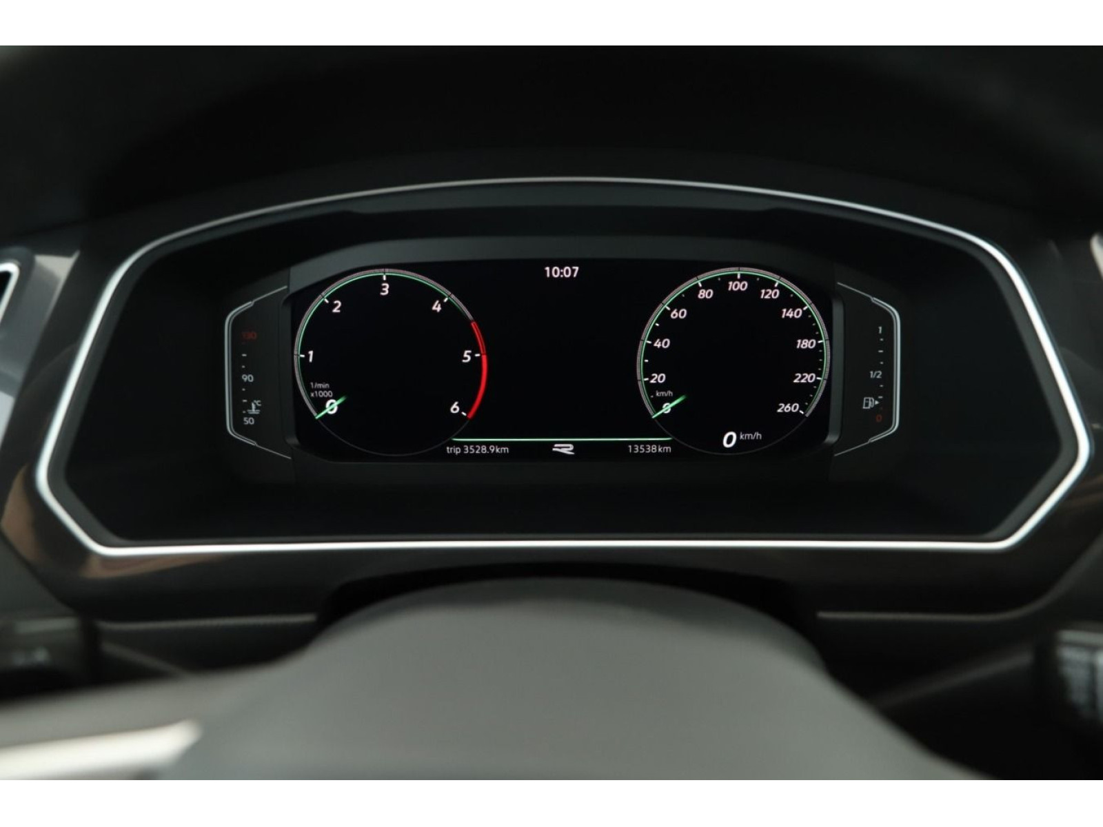 Volkswagen - Tiguan Allspace_10 Volkswagen - Tiguan Allspace_10