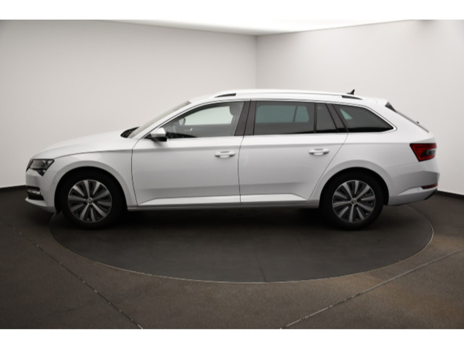 Škoda - Superb_17