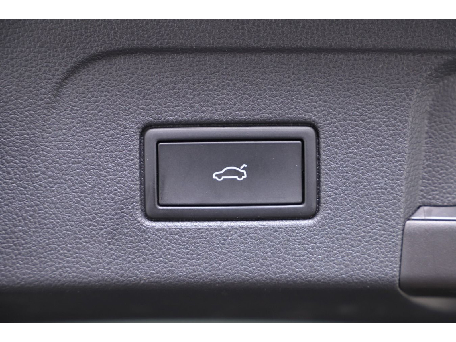 Volkswagen - Touran_15