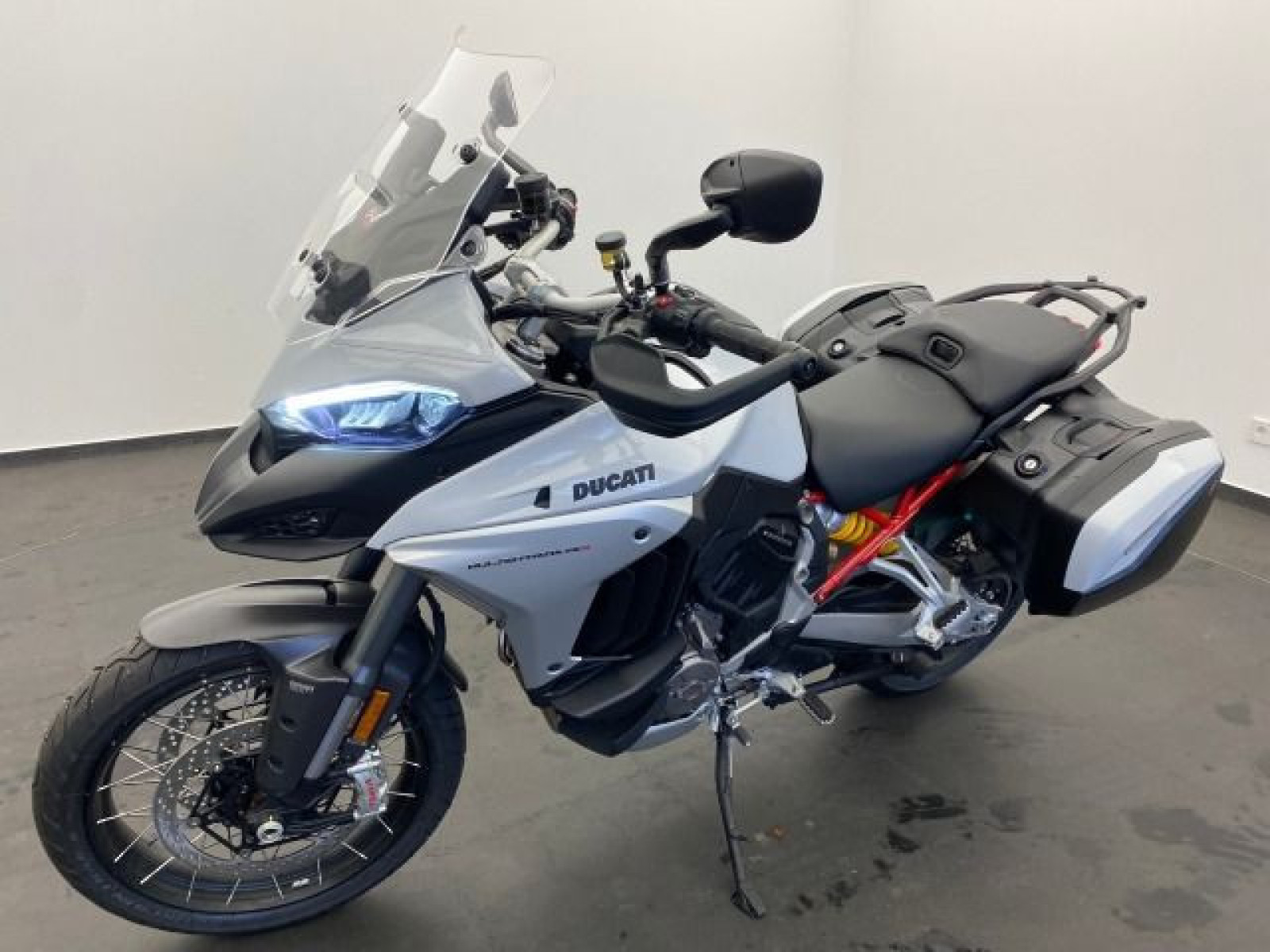 Ducati - Multistrada V4 S_9