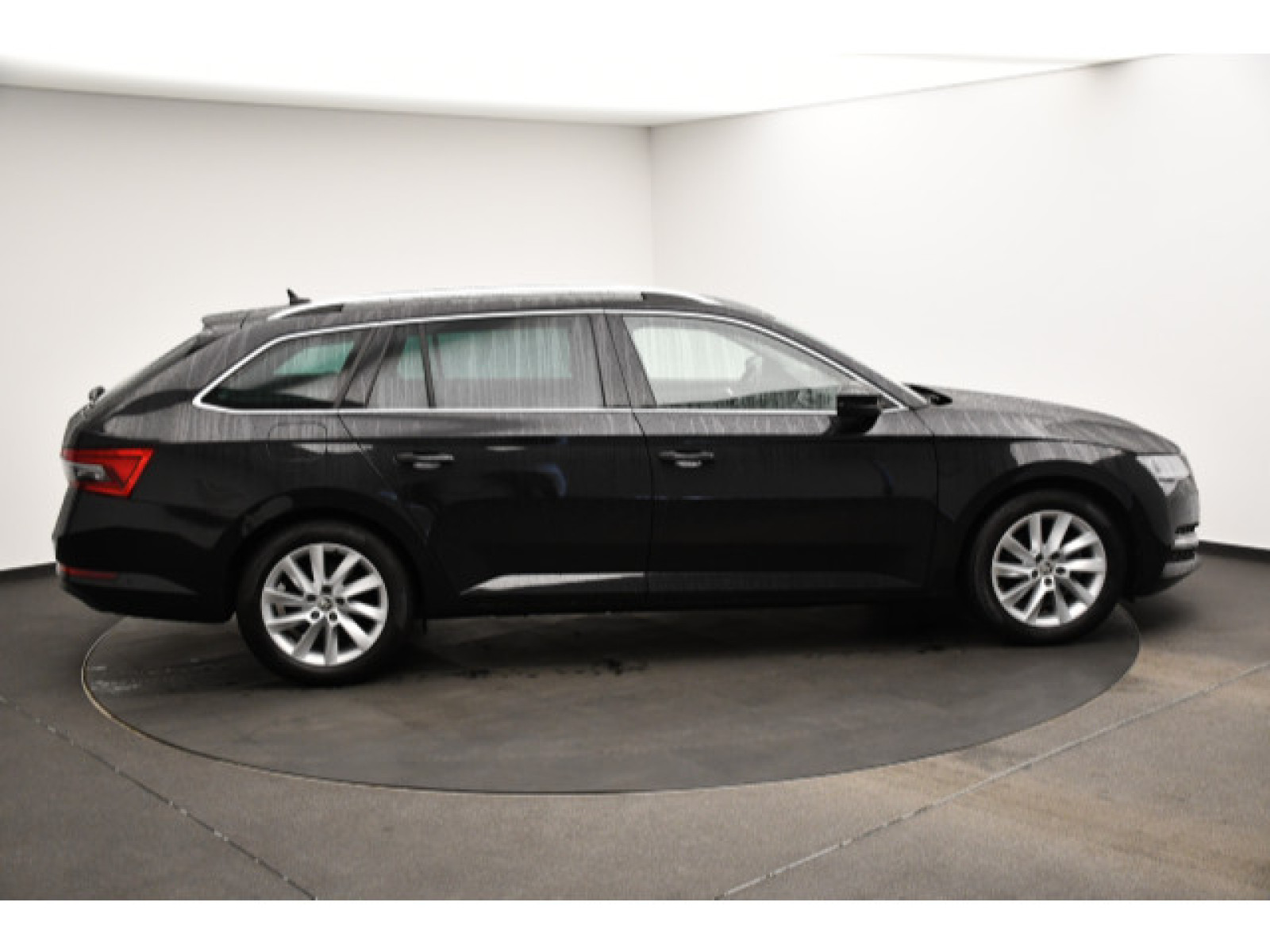 Škoda - Superb_19