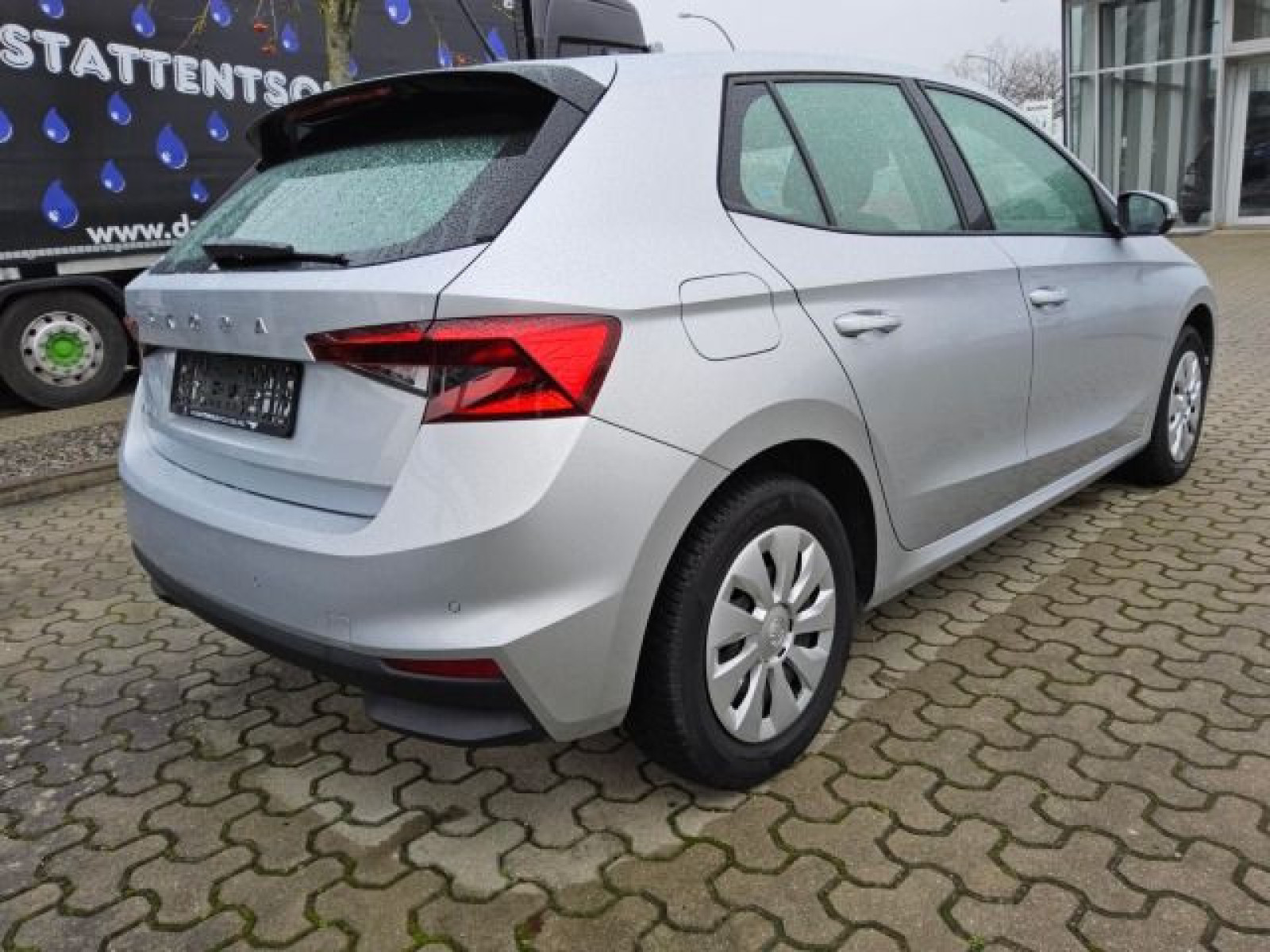 diagonalansicht-hinten-aussen