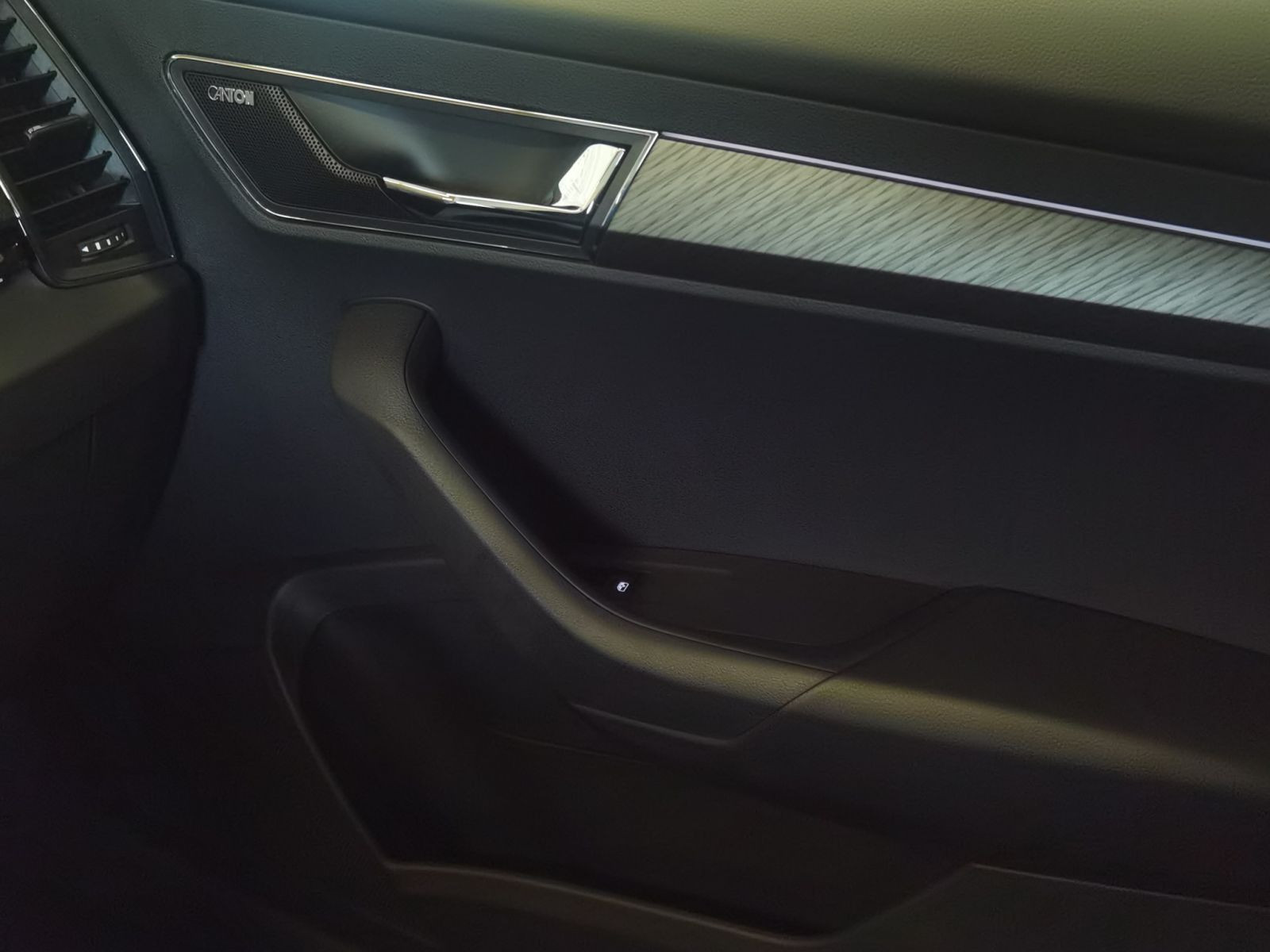 Škoda - Karoq_16