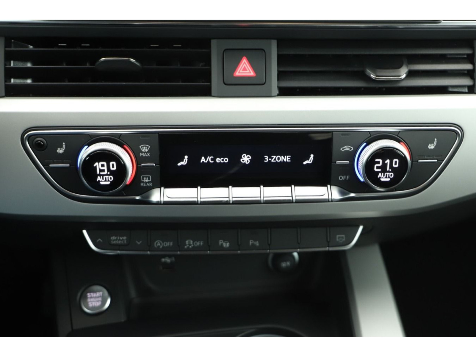 Audi - A4 Avant_12