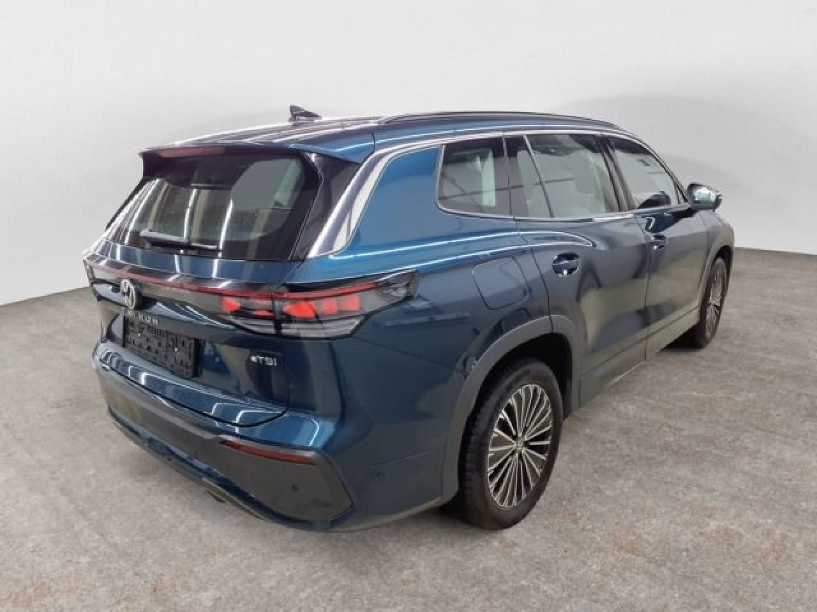 diagonalansicht-hinten-aussen