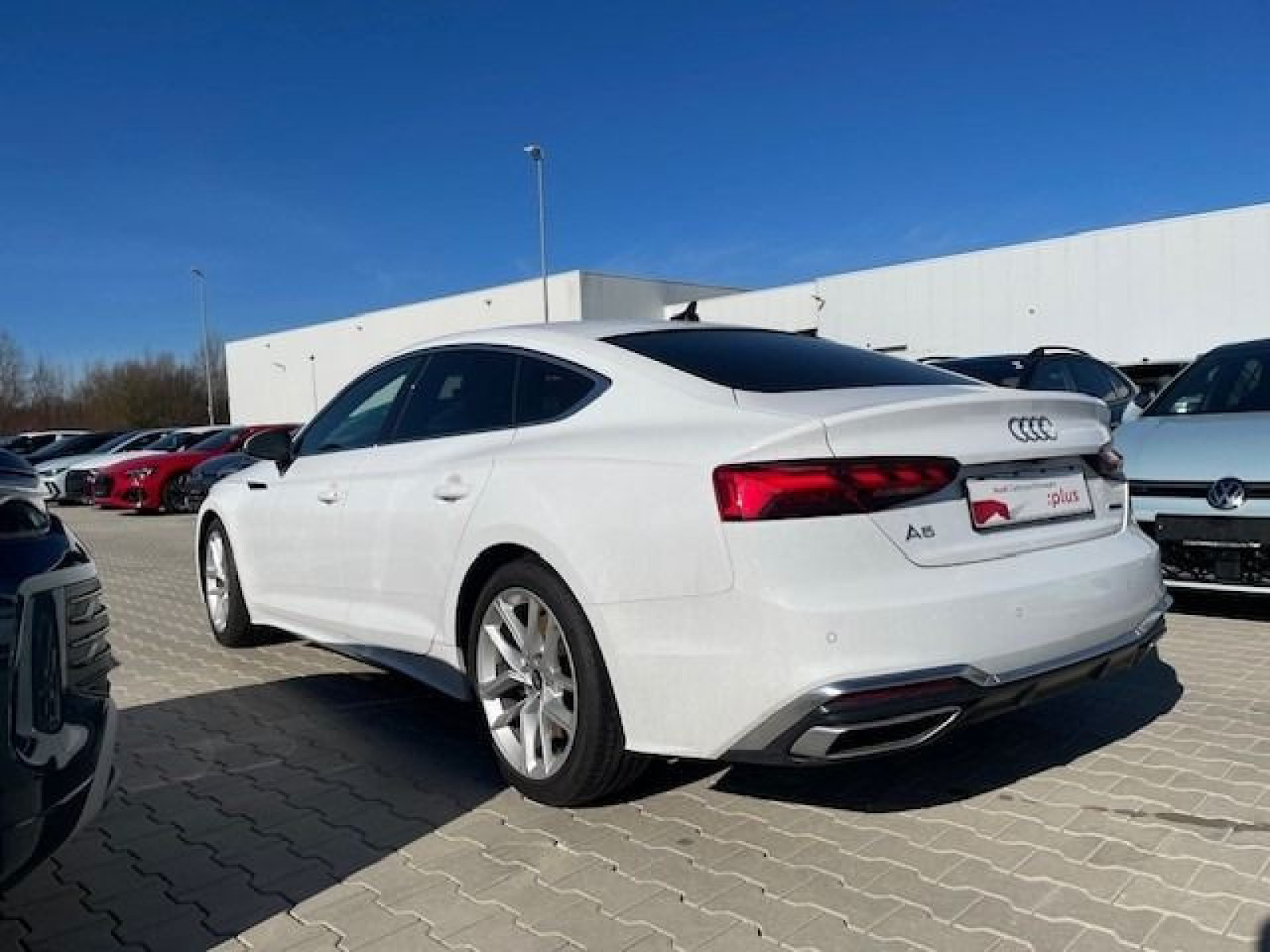 diagonalansicht-hinten-aussen