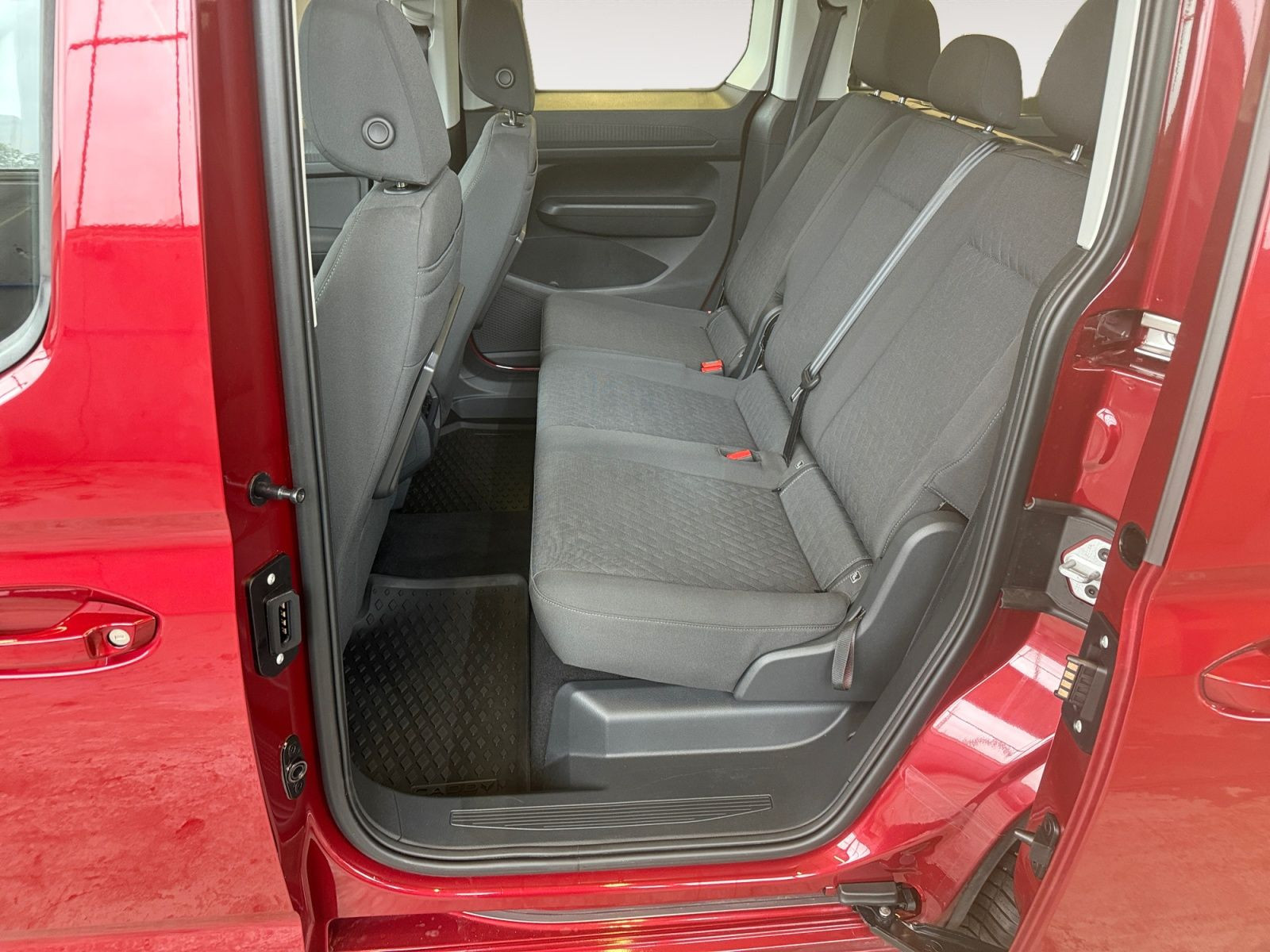 Volkswagen - Caddy_14