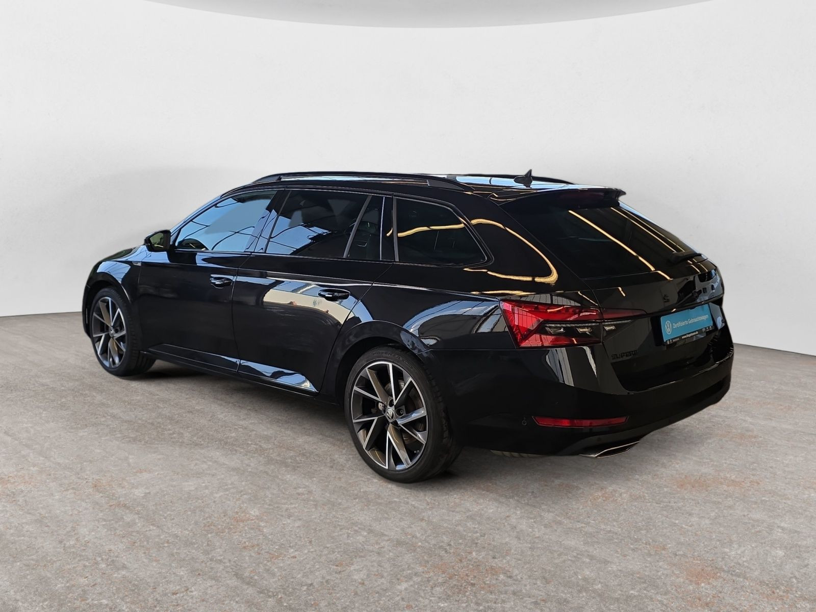 diagonalansicht-hinten-aussen