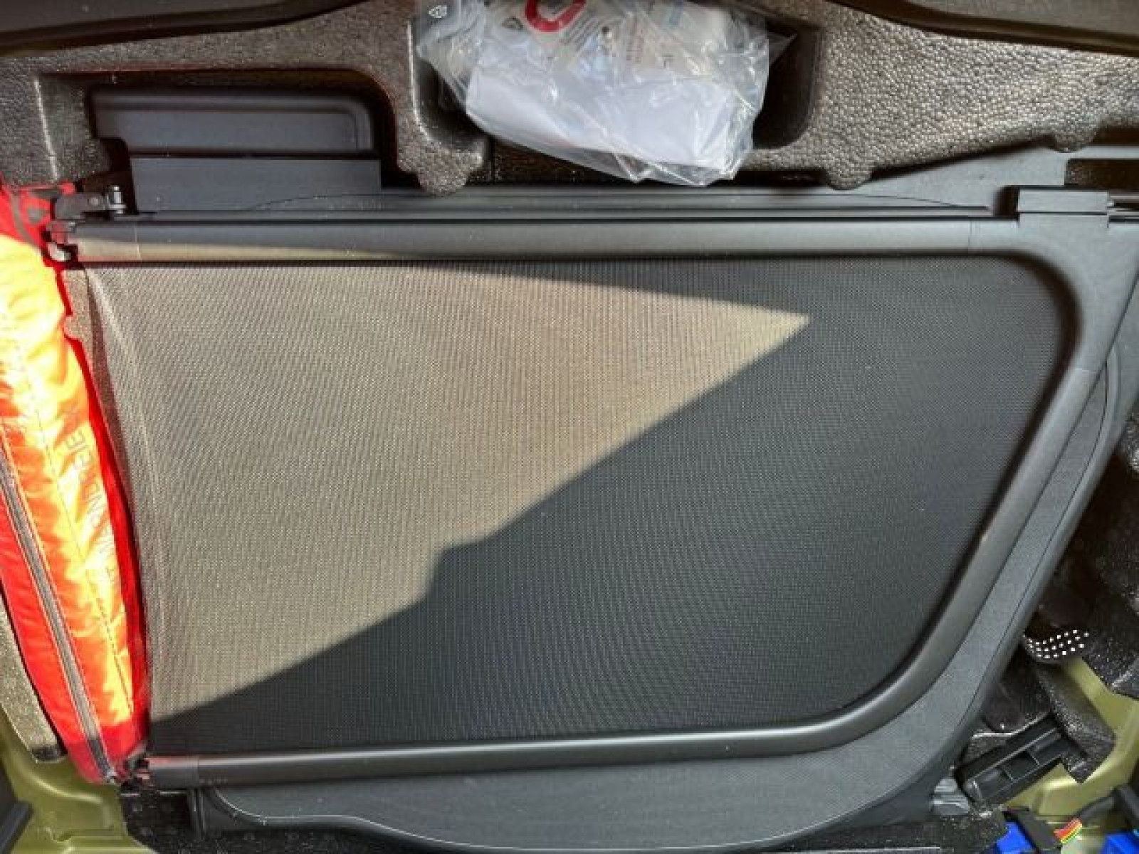 Volkswagen - T-Roc Cabriolet_19