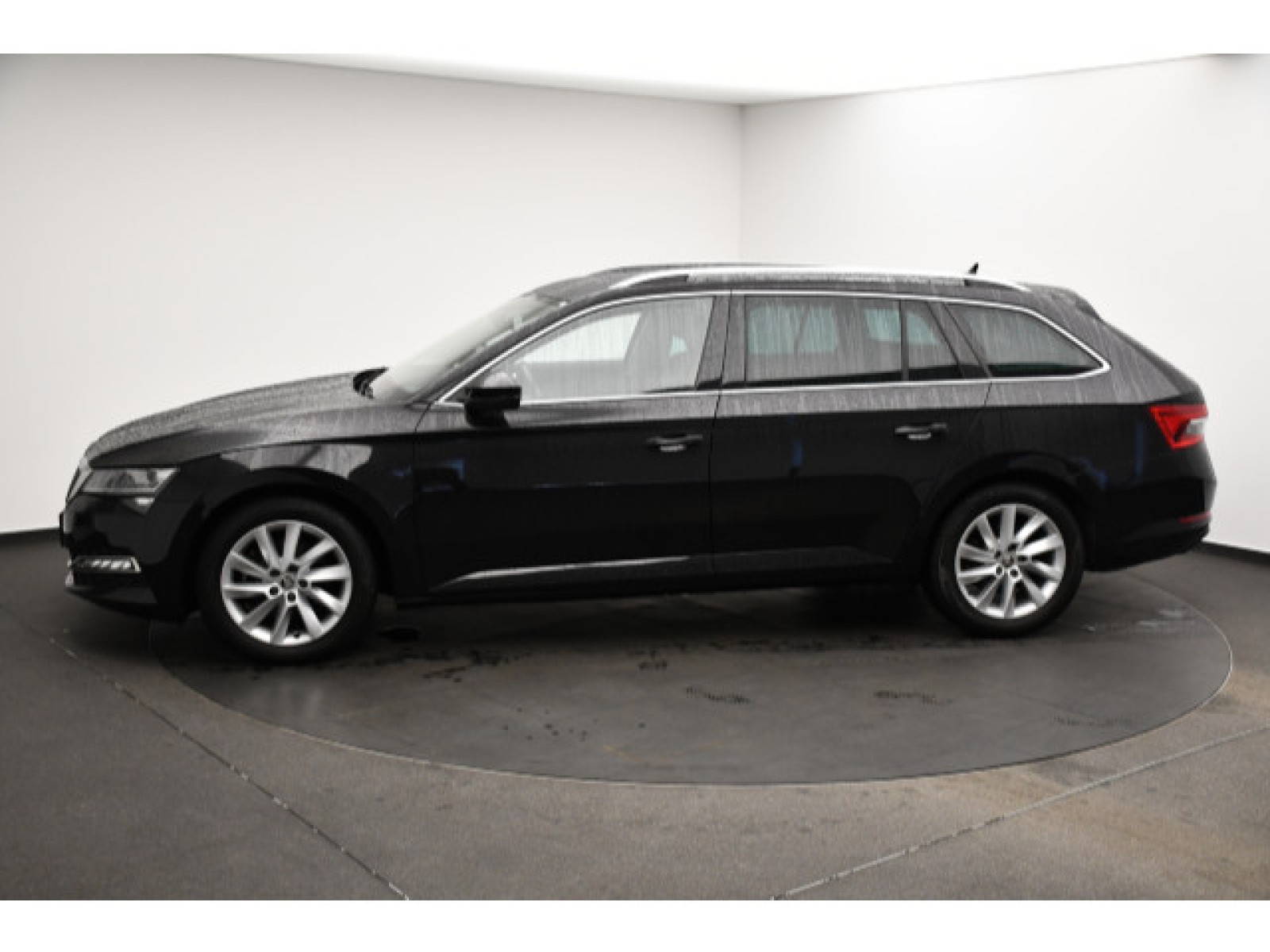 Škoda - Superb_18
