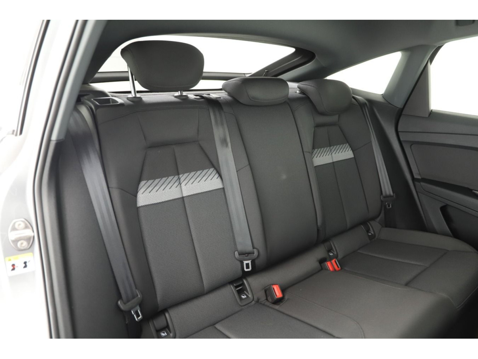 Audi - Q4 e-tron_6
