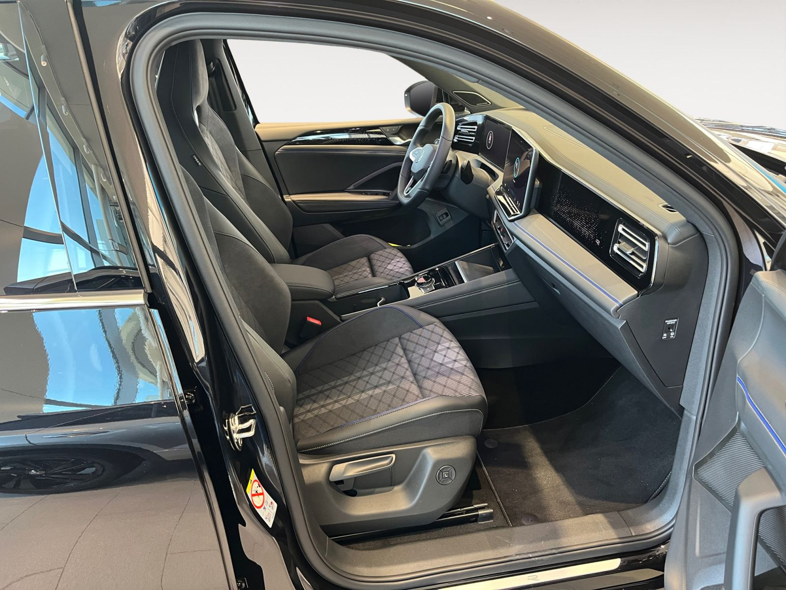 Volkswagen - Tiguan_16