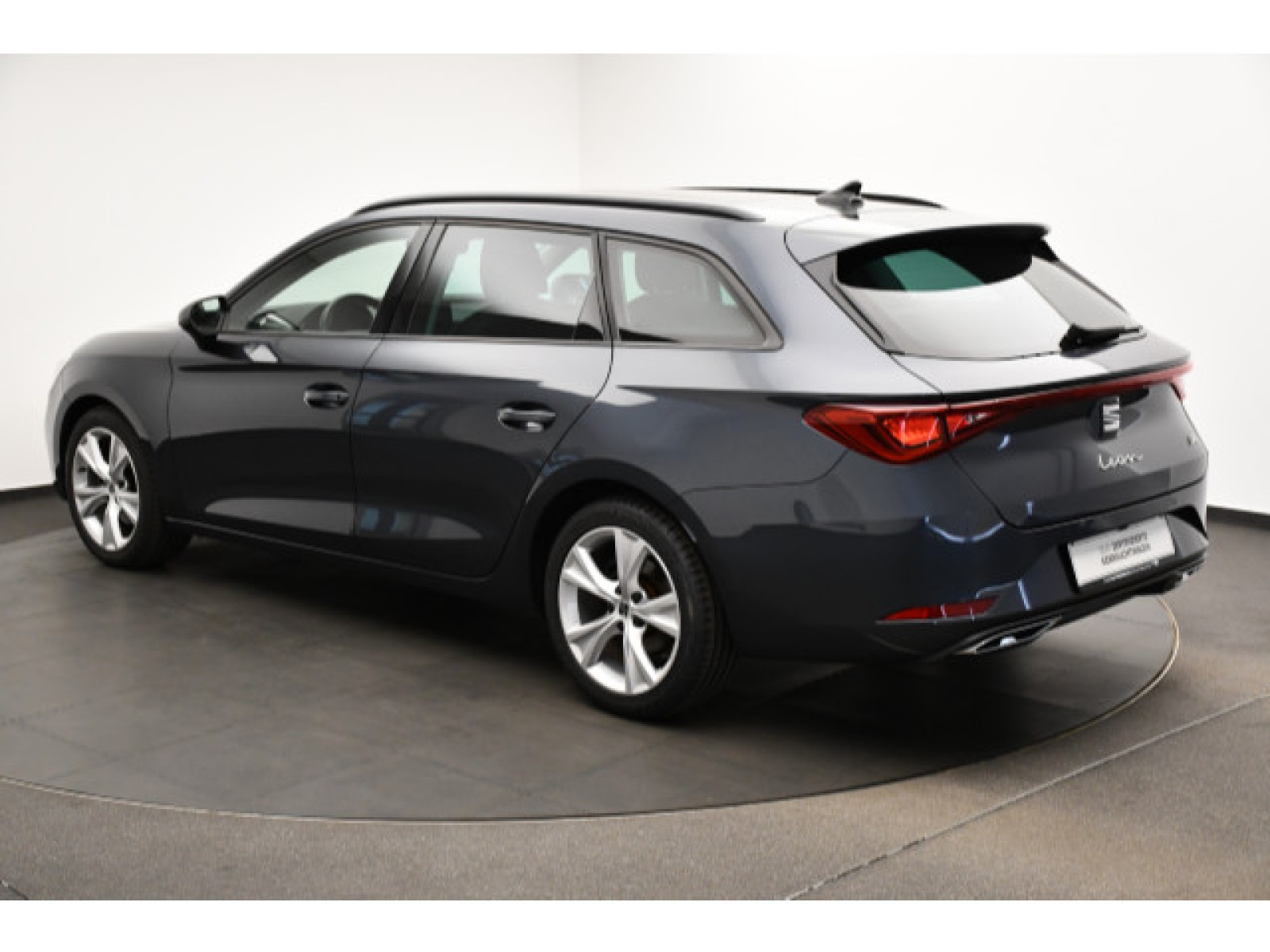 diagonalansicht-hinten-aussen