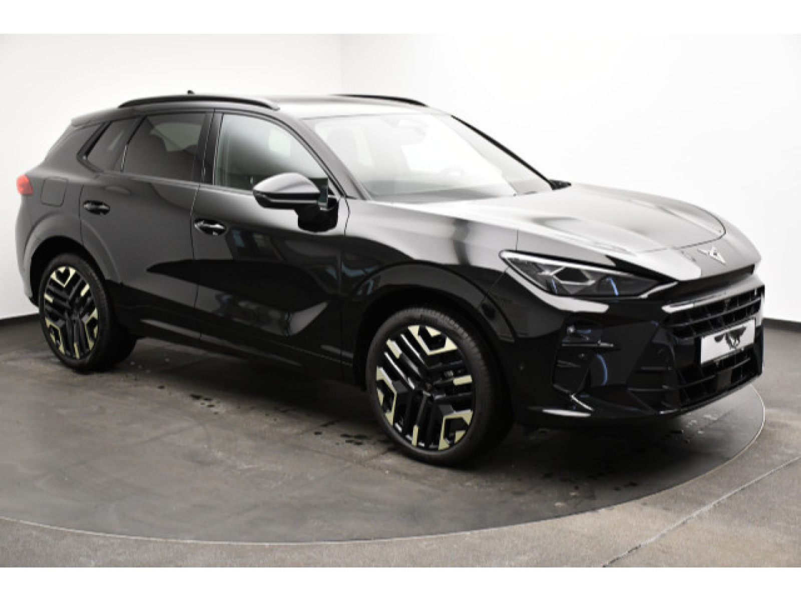 diagonal-frontansicht-aussen