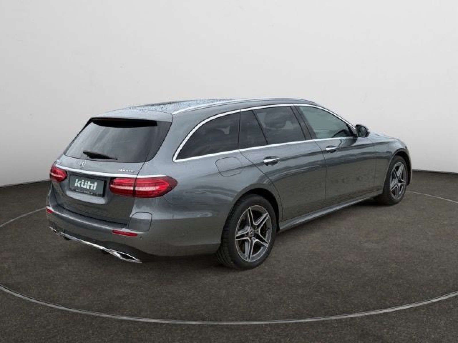 Mercedes-Benz - E 300_6