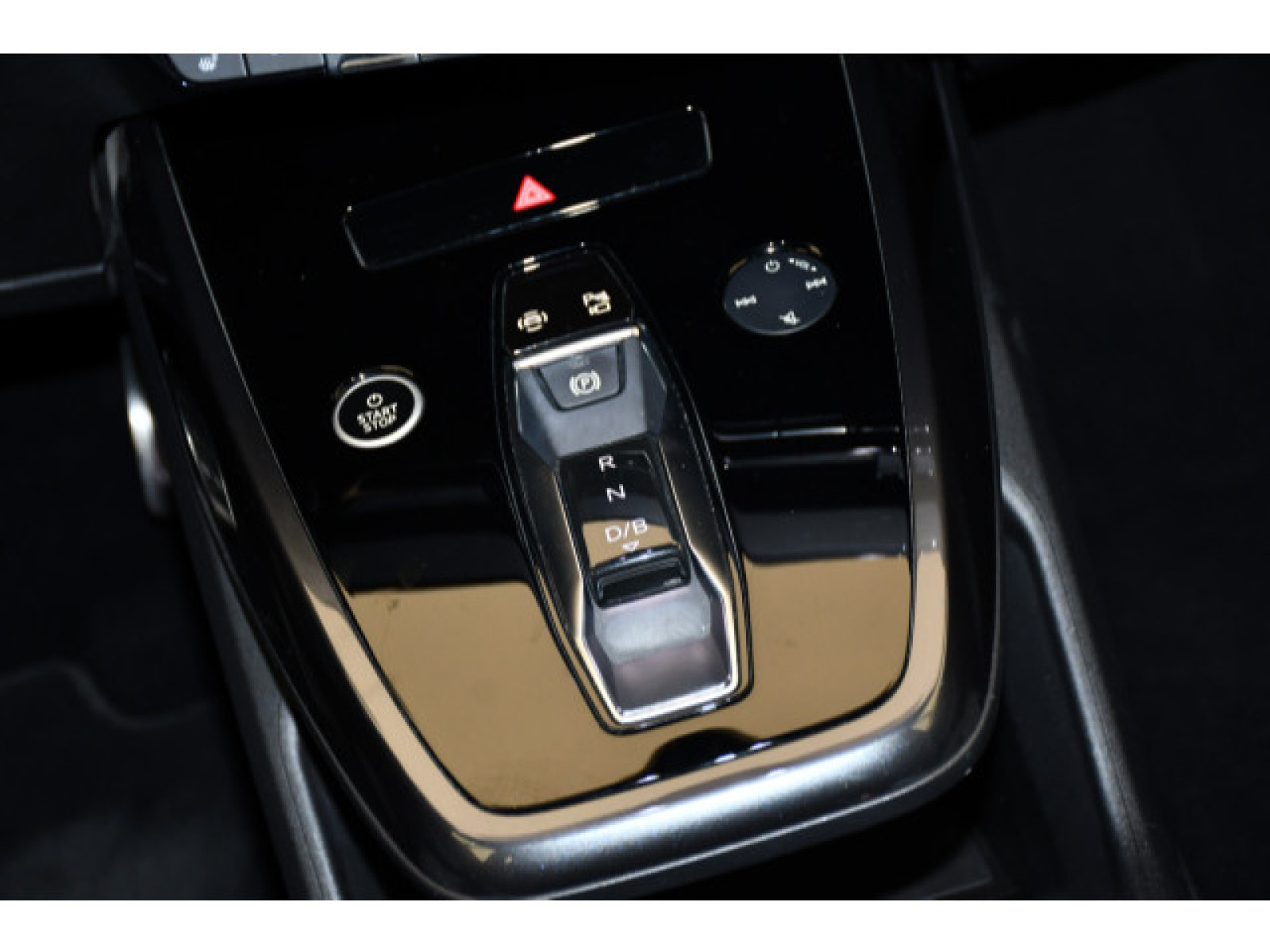 Audi - Q4 e-tron_6