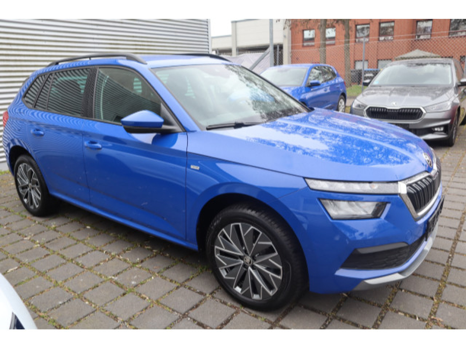 diagonal-frontansicht-aussen